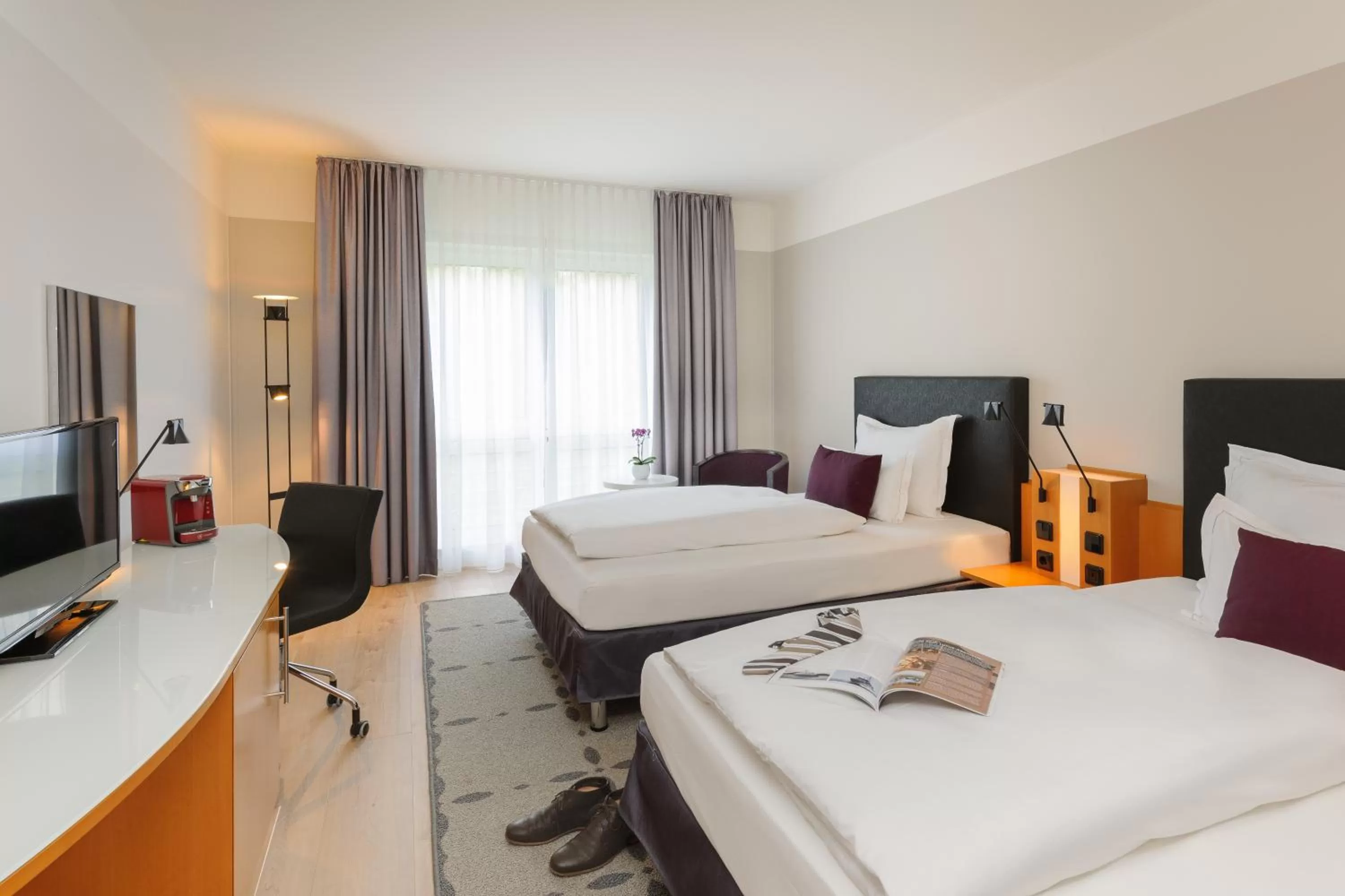 Photo of the whole room, Bed in Mercure Kamen Unna