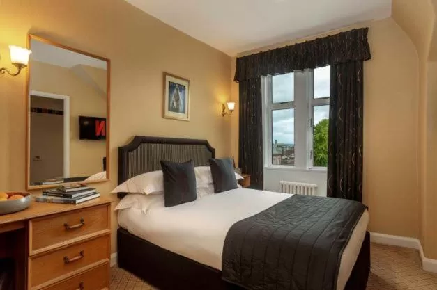 Classic Double or Twin Room in Cairndale Hotel And Leisure Club