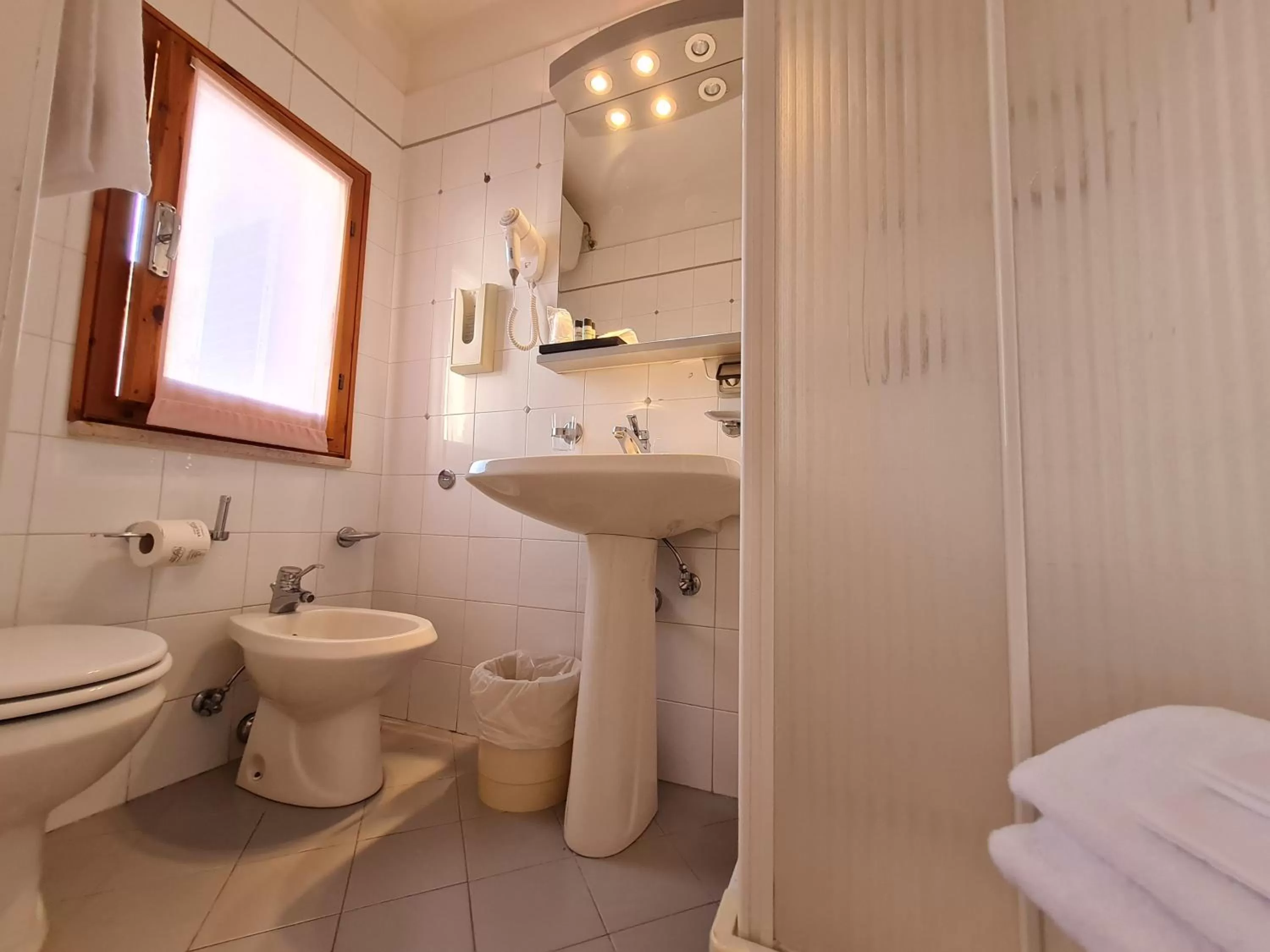 Bathroom in Hotel Da Graziano