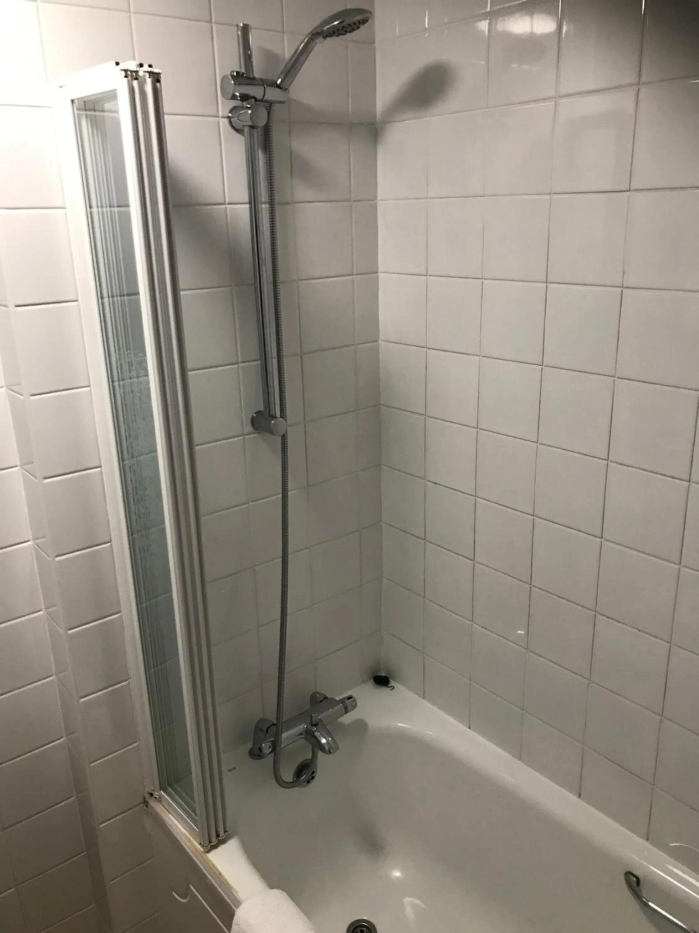 Bathroom in Llandudno Hostel