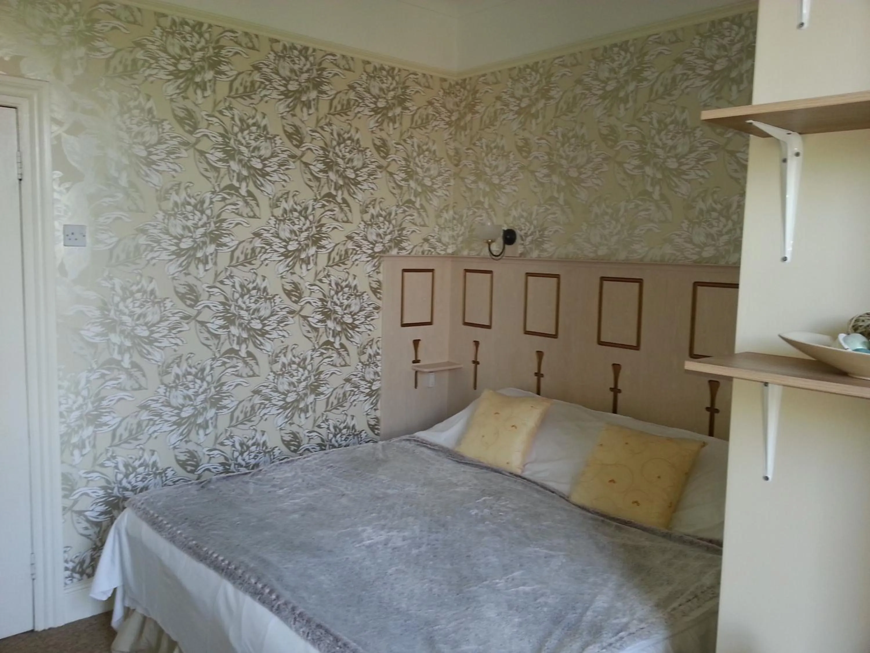 Bed in Tower House 1066