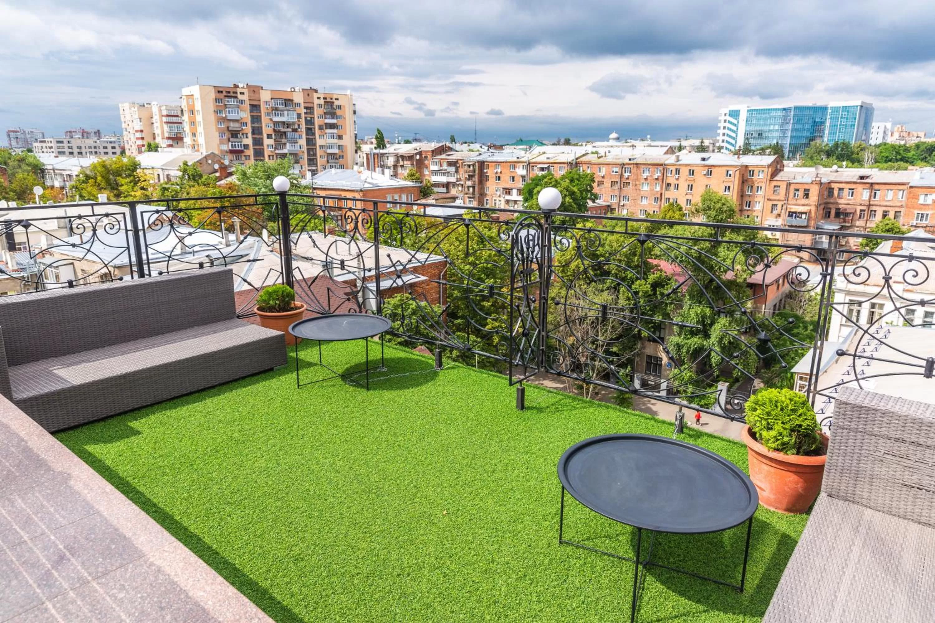 Facade/entrance in Hotel "Mandarin Clubhouse"
