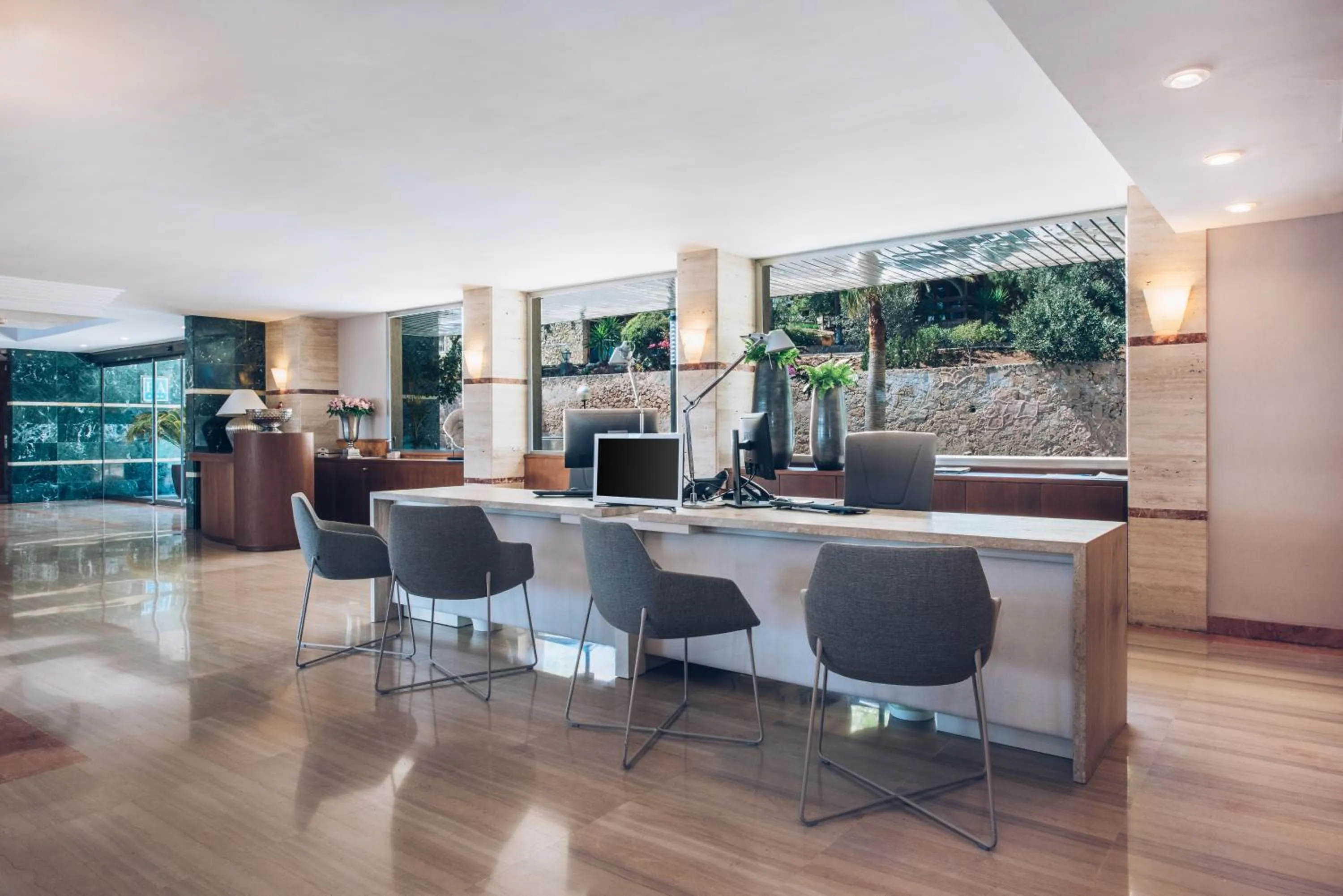 Lobby or reception in Iberostar Selection Jardín del Sol Suites - Adults Only