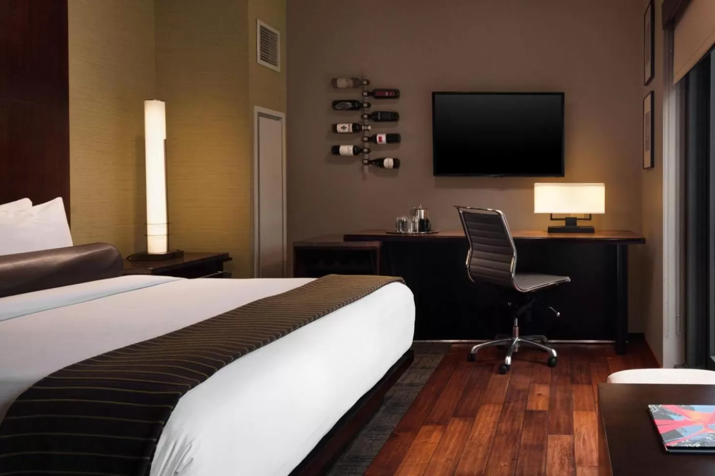 Bed in Eurostars Magnificent Mile