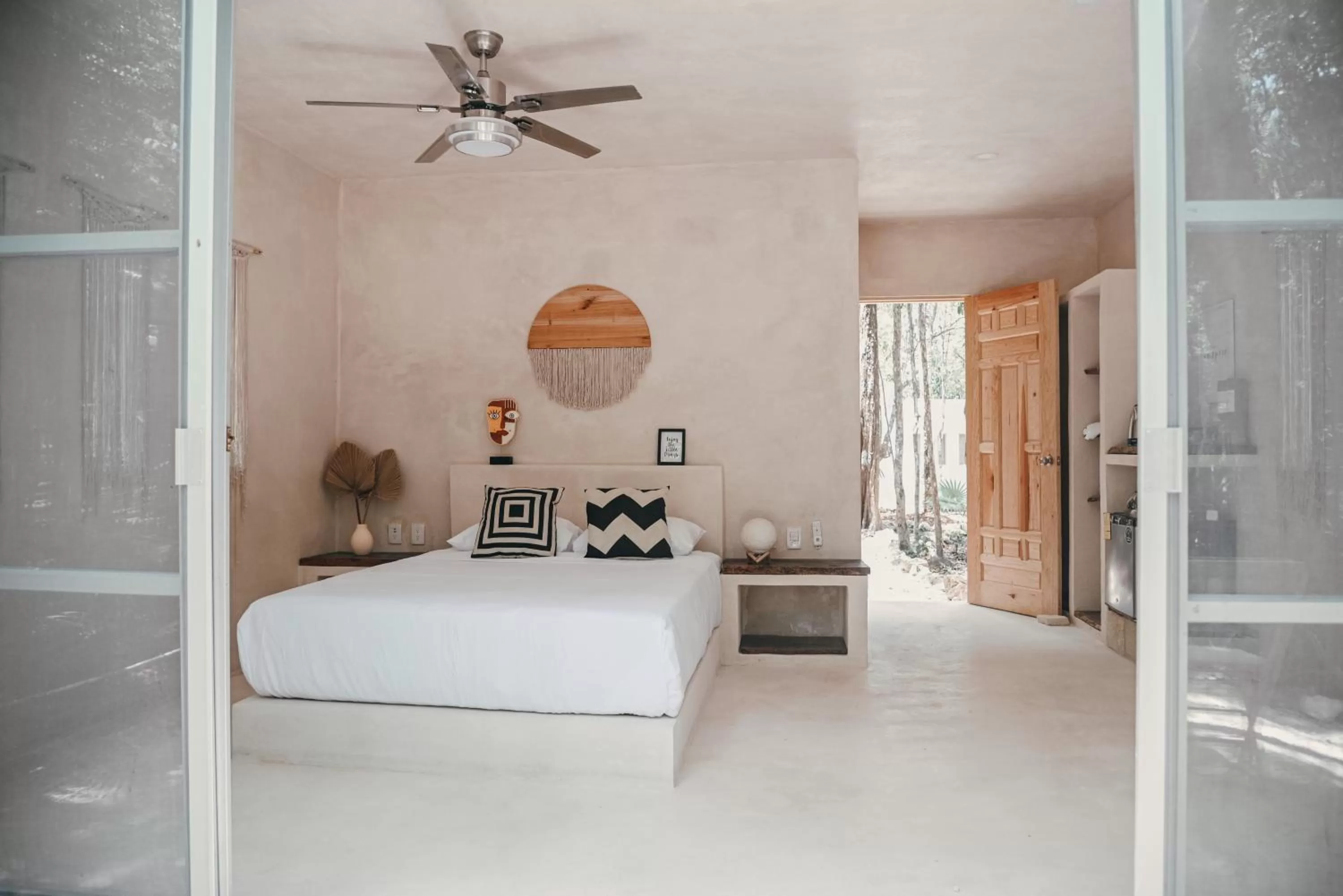 Bed in Lunita Jungle Experience