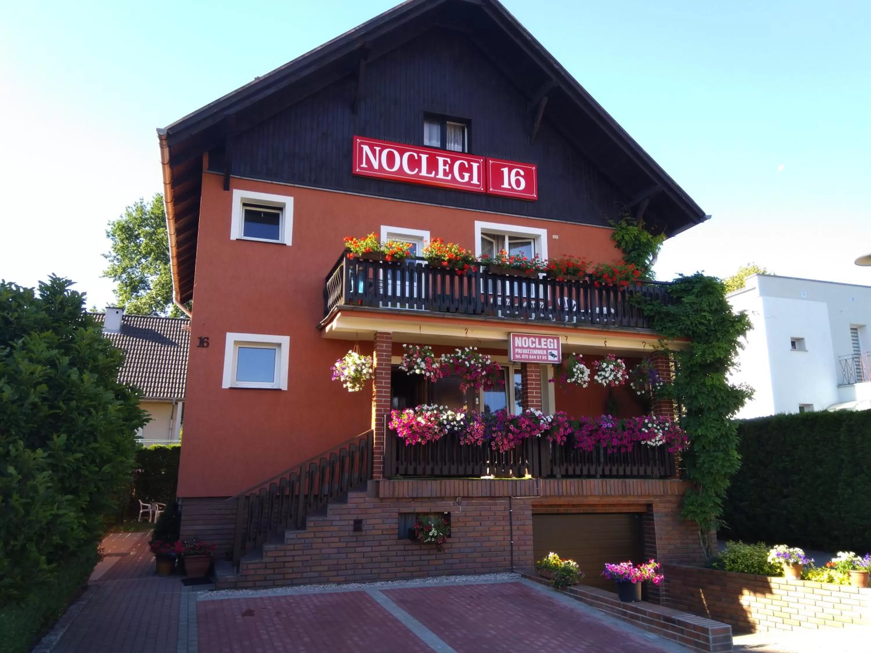 Property building in Noclegi16