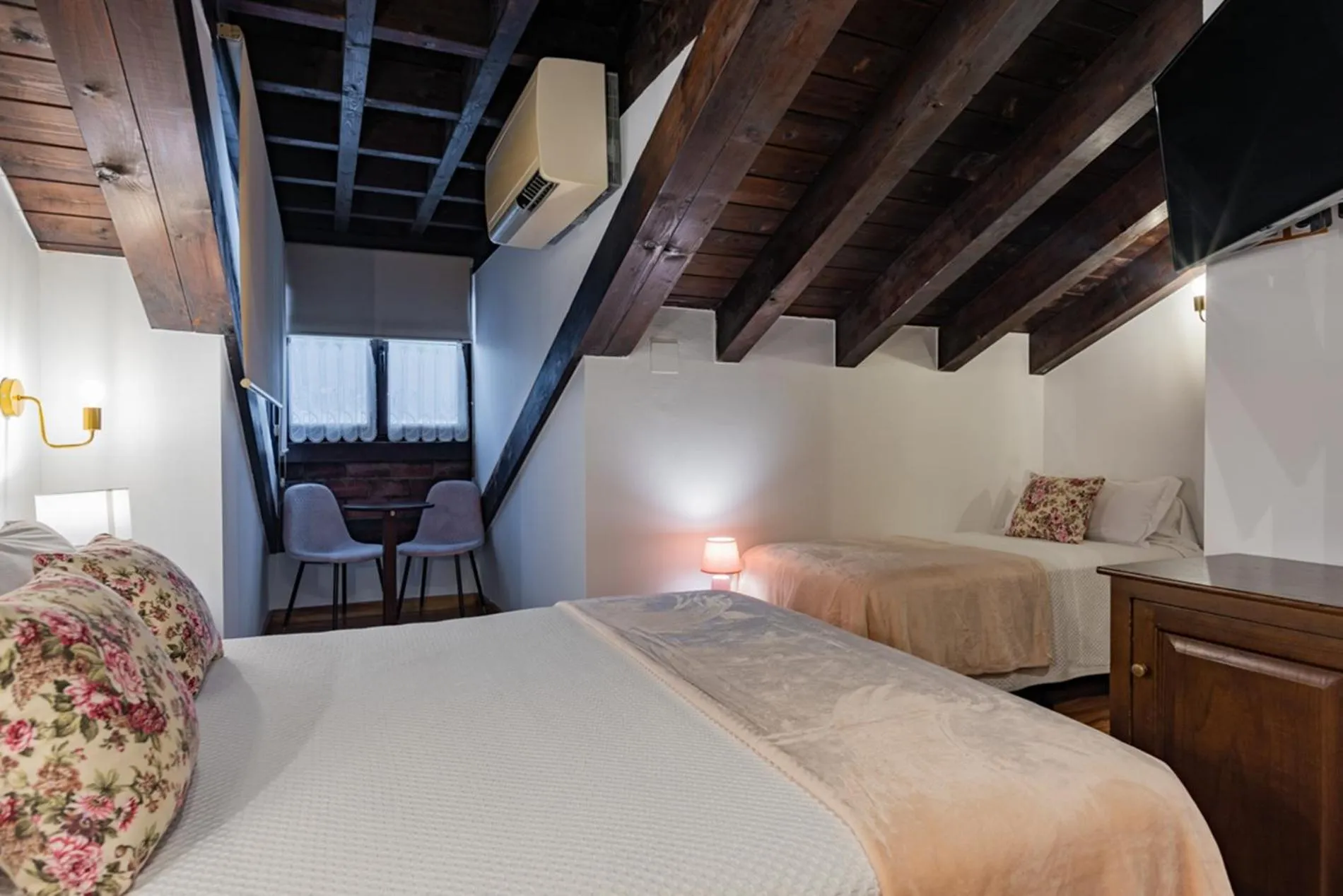 Bed in Hotel & Spa María Manuela