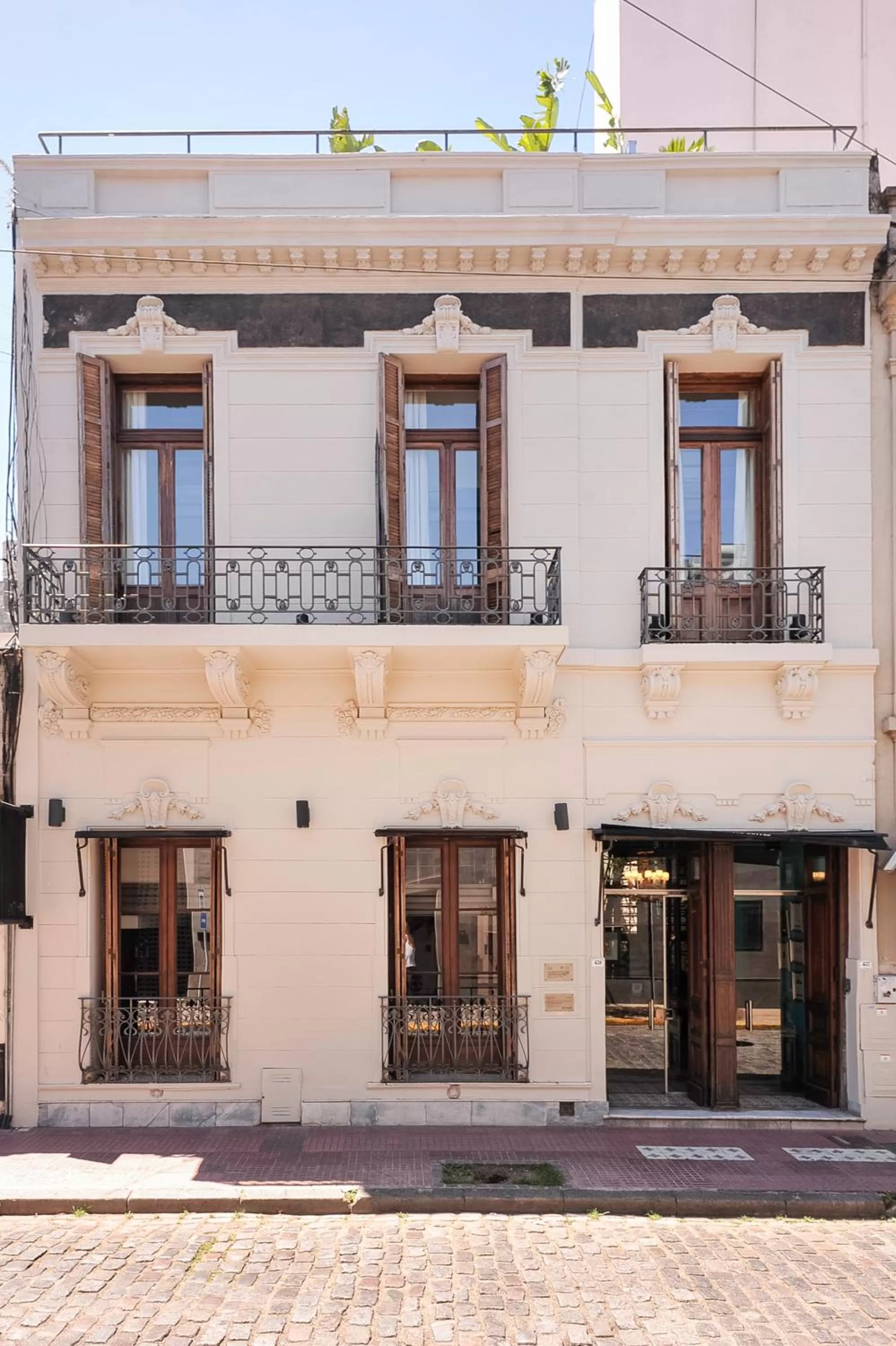 Property building in San Telmo Suites