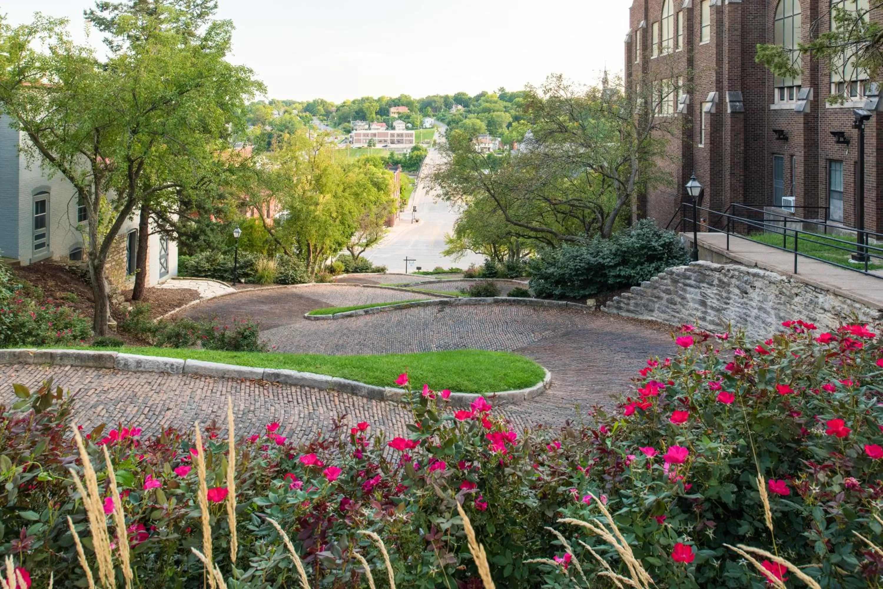 Lobby or reception in Holiday Inn Express Hotel & Suites Burlington by IHG