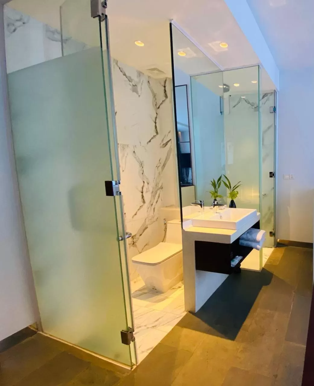 Toilet in UTEY Hotel