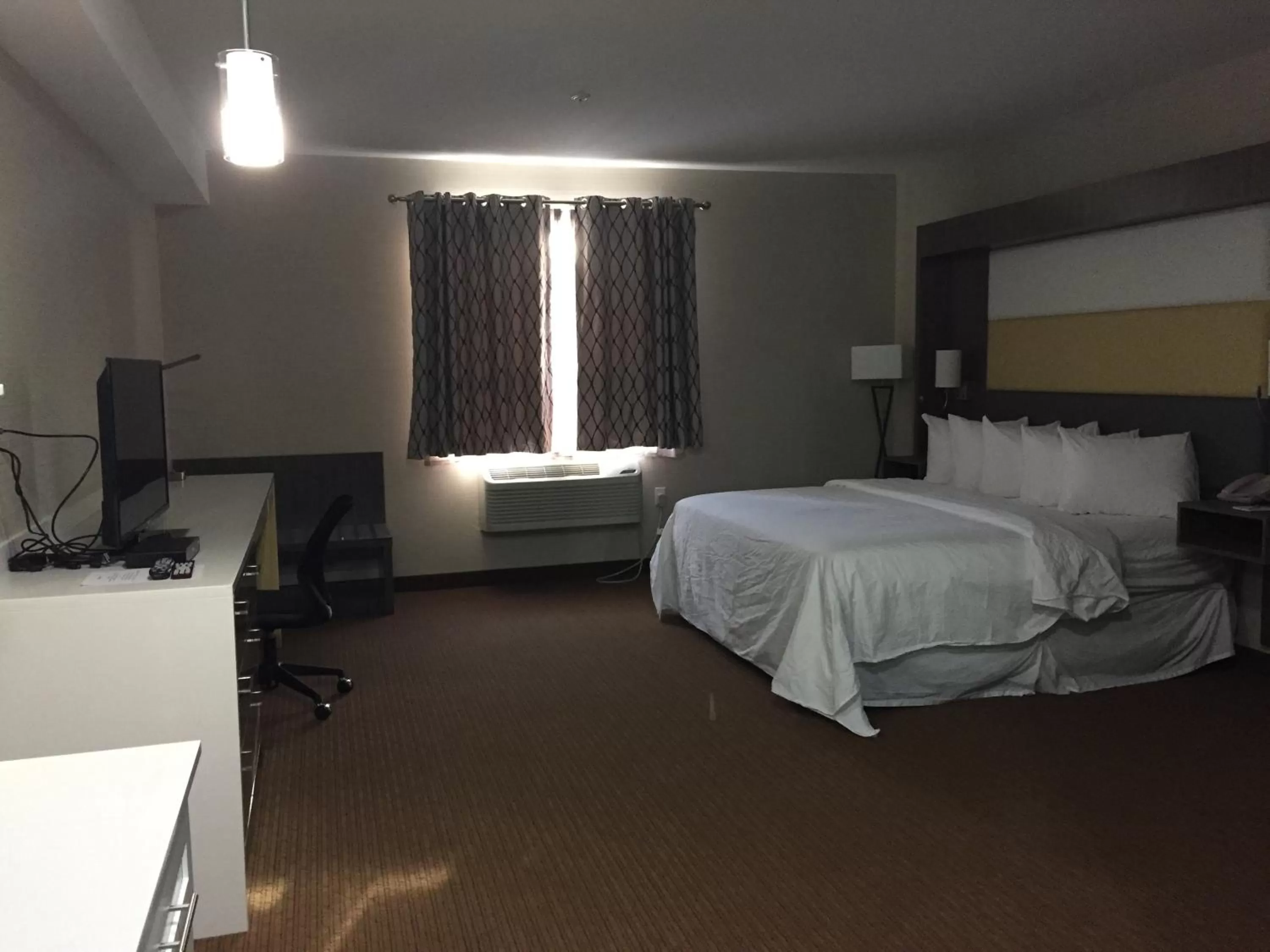 King Studio with Sofa Bed in Southfort Inn