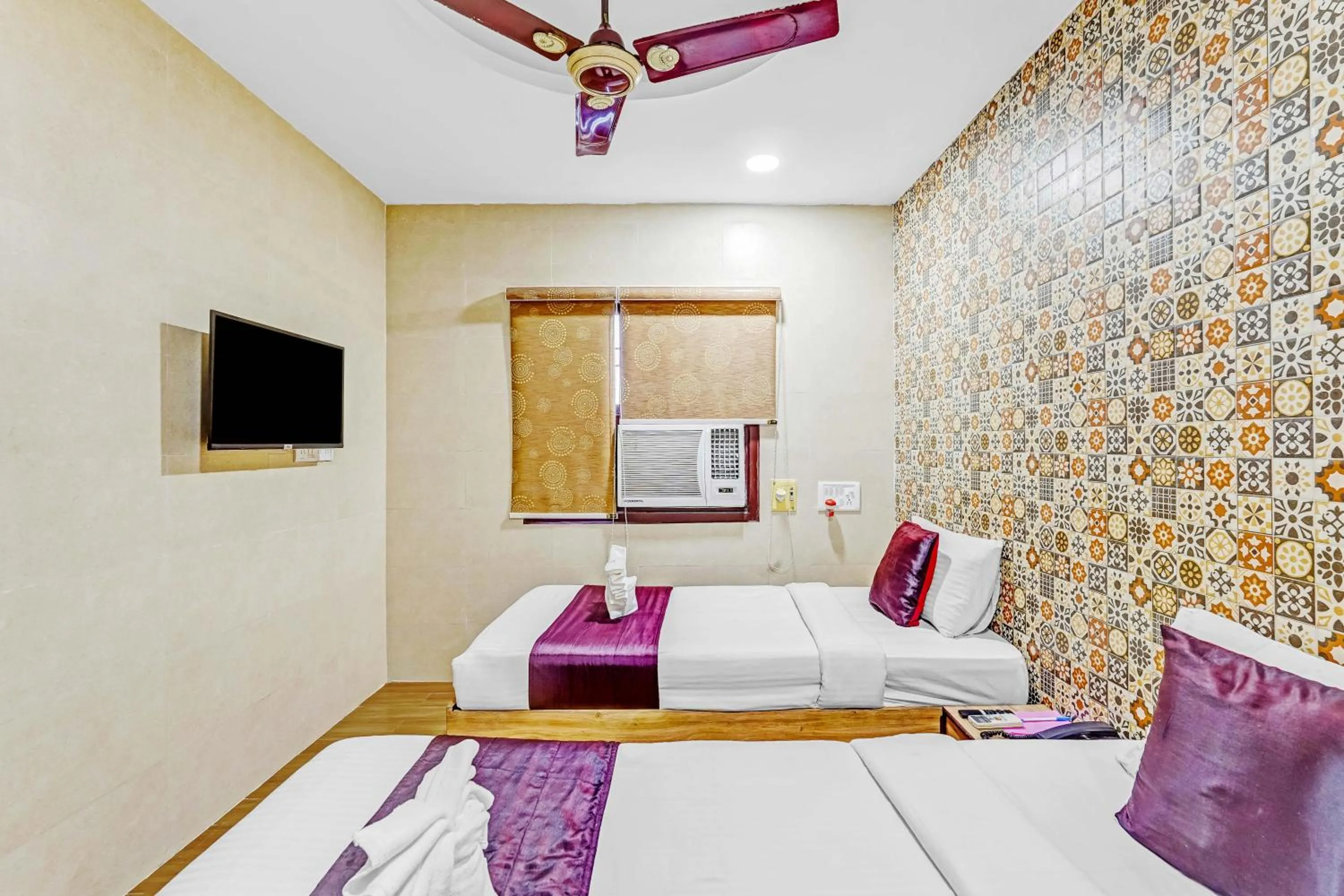 Property building, Bed in Season 4 Residences - Teynampet Near Apollo Hospital ,Balaji Dental, US Consulate