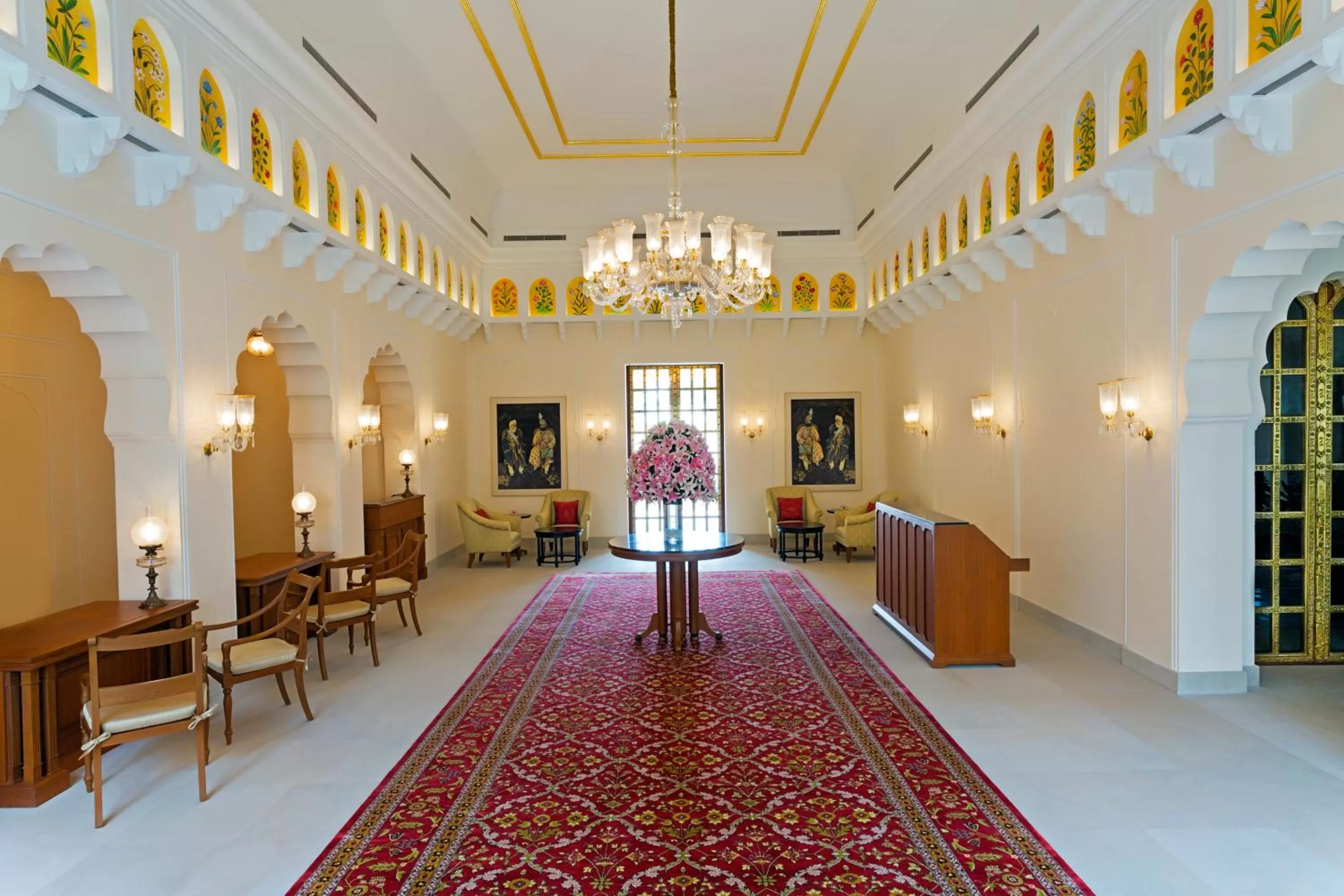 Lobby or reception in The Oberoi Sukhvilas Spa Resort, New Chandigarh