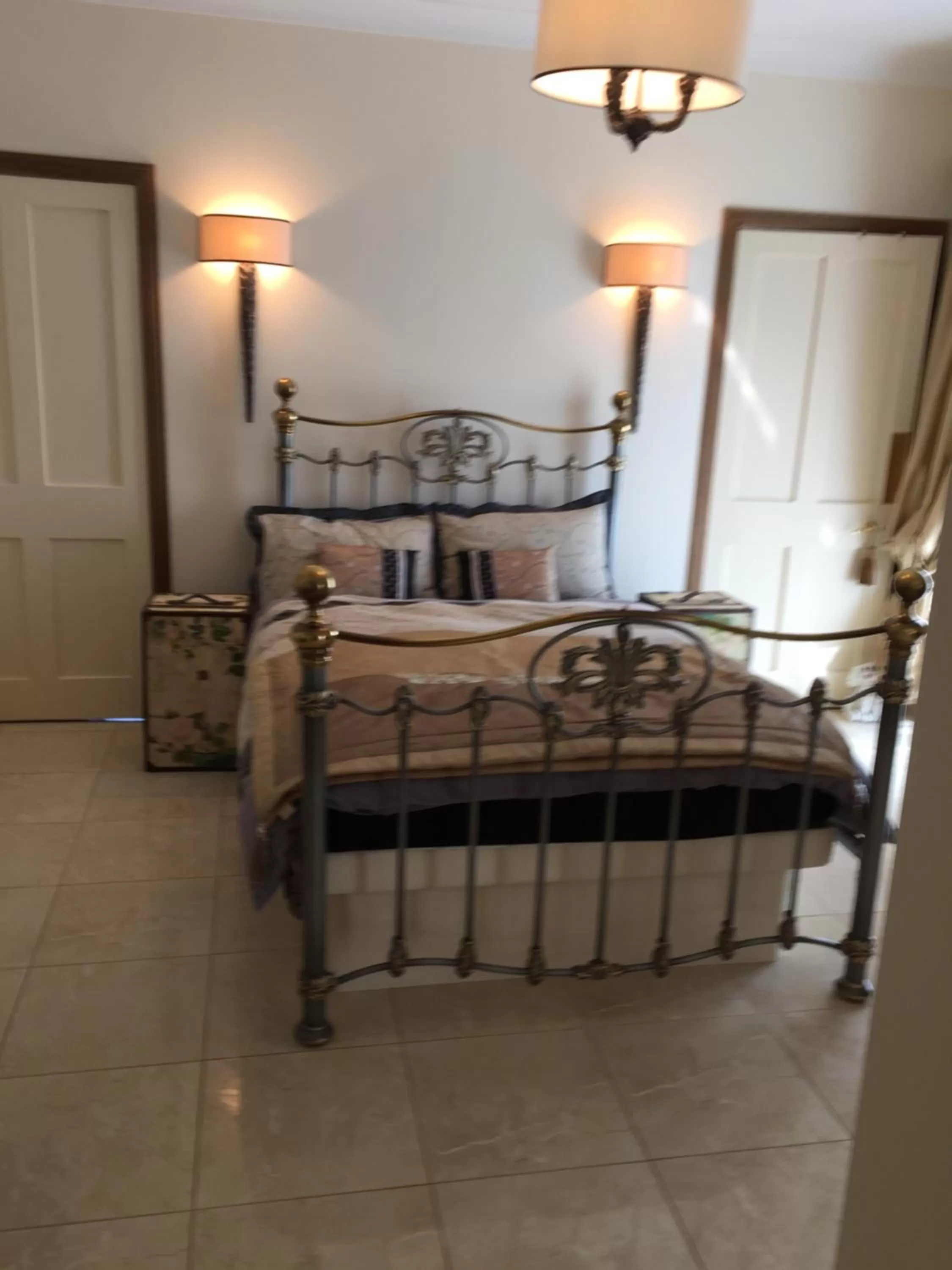 Bedroom, Bed in Retreat at The Knowe Auchincruive Estate