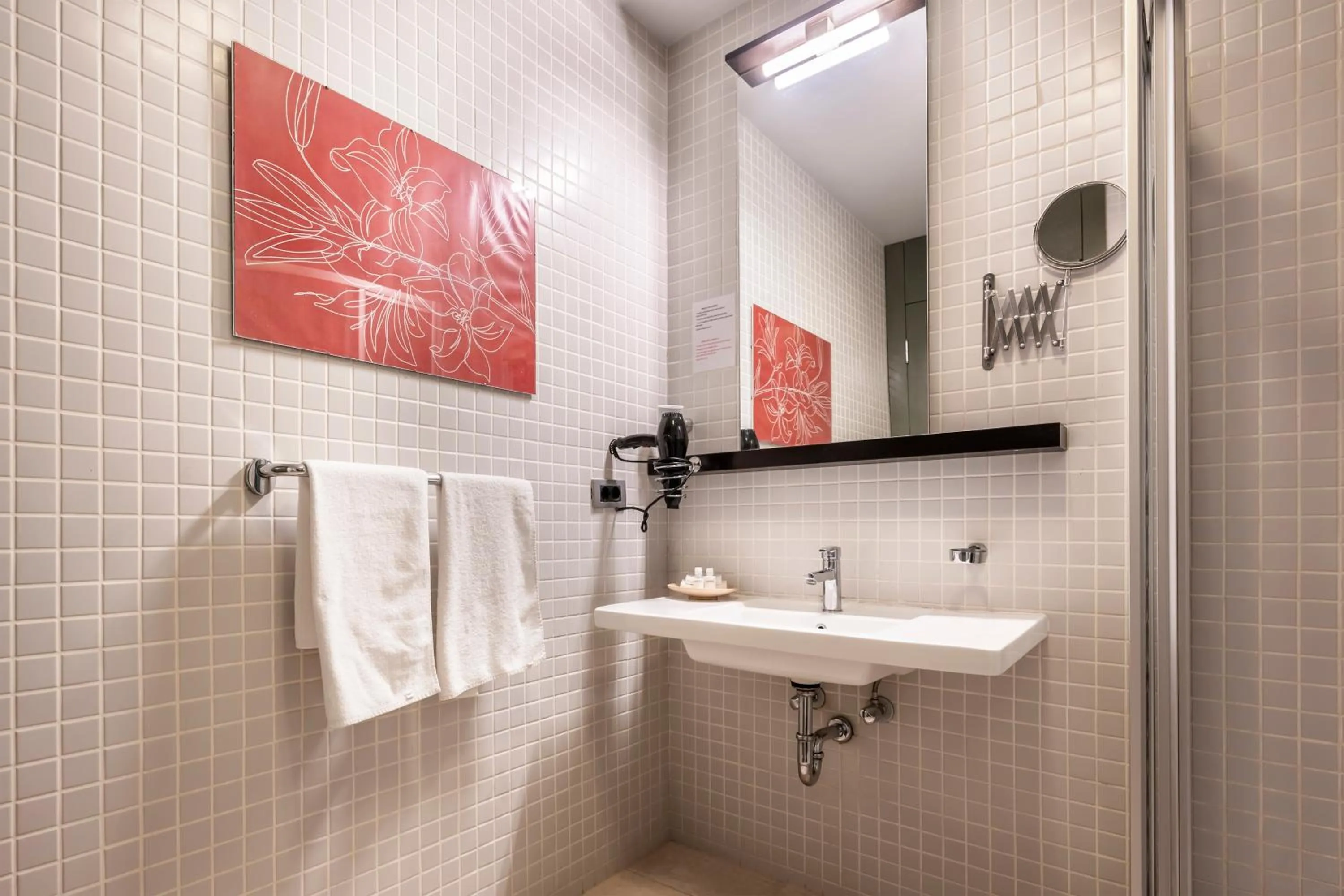 Bathroom in Ansen Hotel and Suites