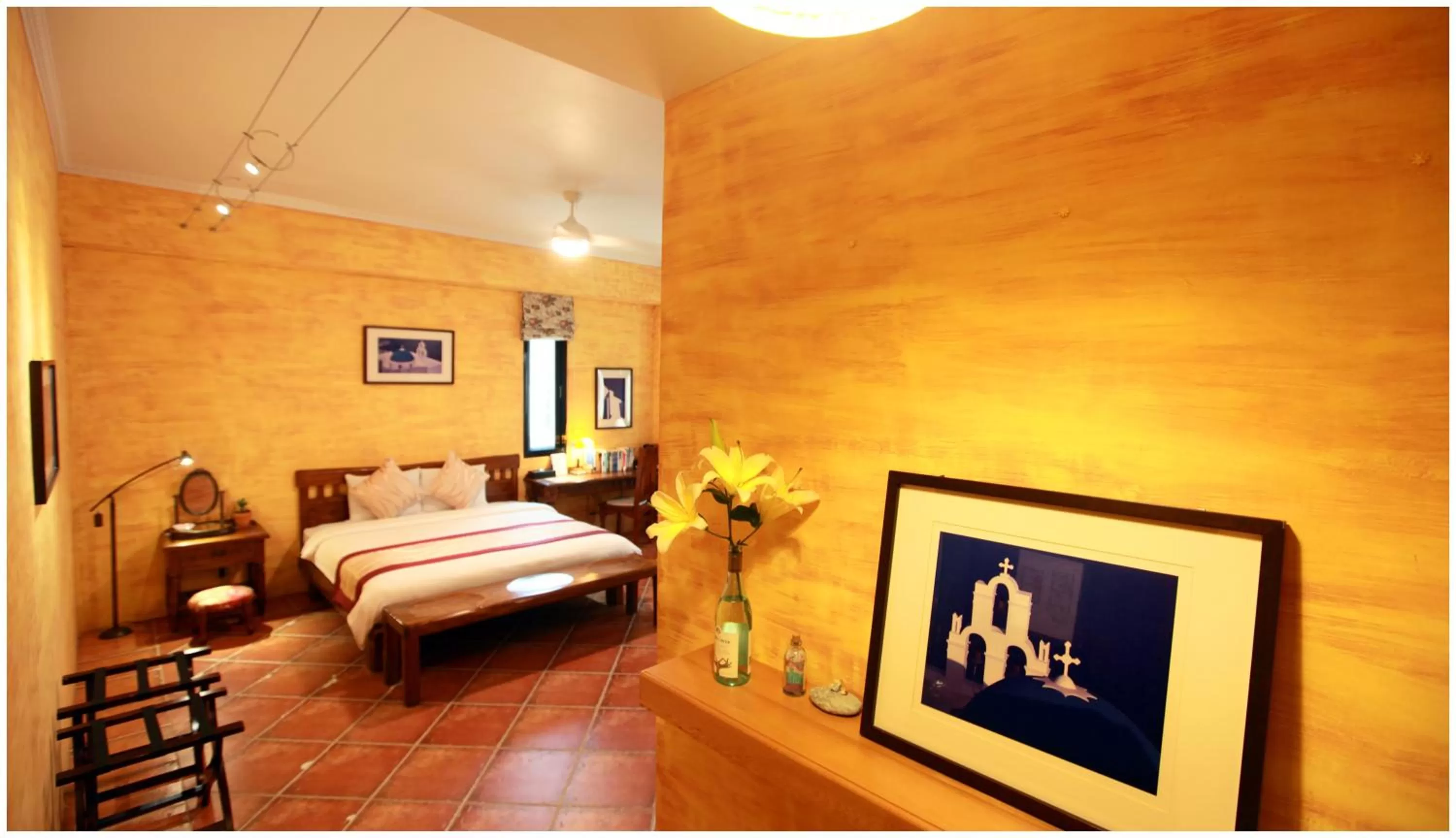 Decorative detail, Bed in Errantry Lodge & Studio