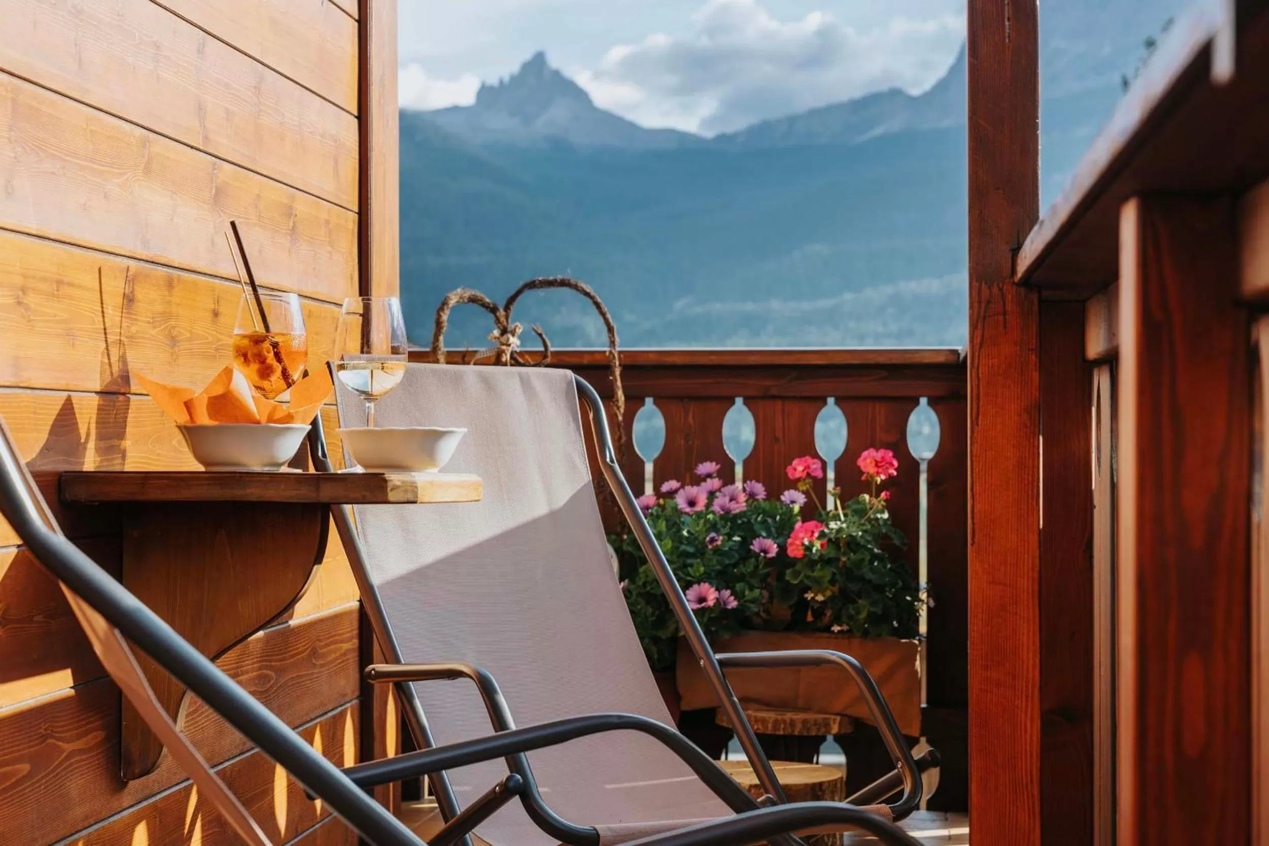 Balcony/Terrace in Hotel Panda Cortina- ricarica auto elettriche