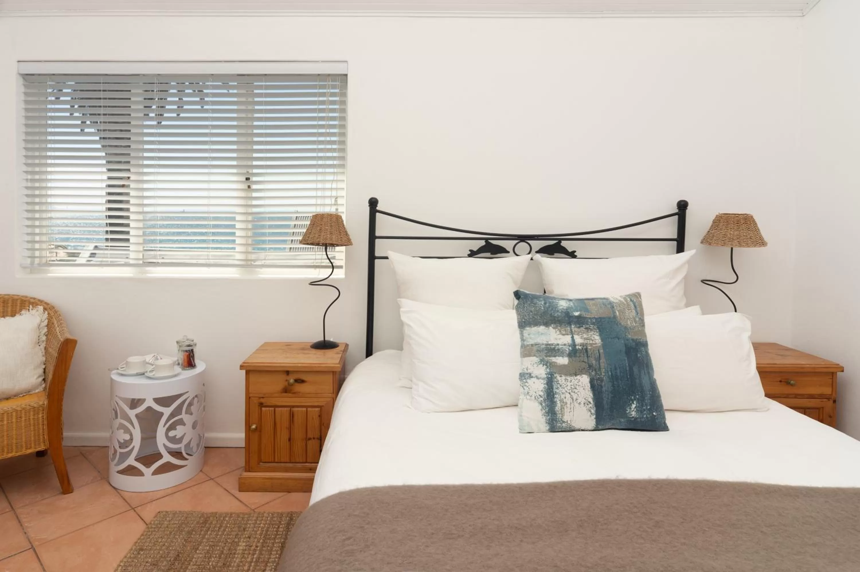 Standard Queen Room in Boulders Beach Hotel, Cafe and Curio shop