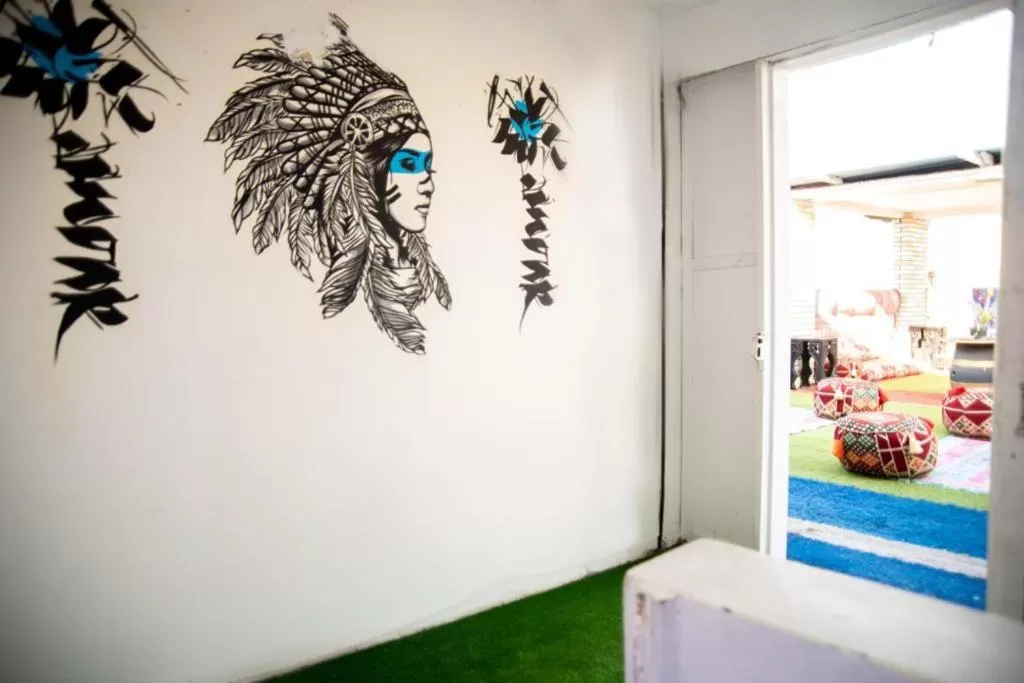 Restaurant/places to eat in Castle Hotel