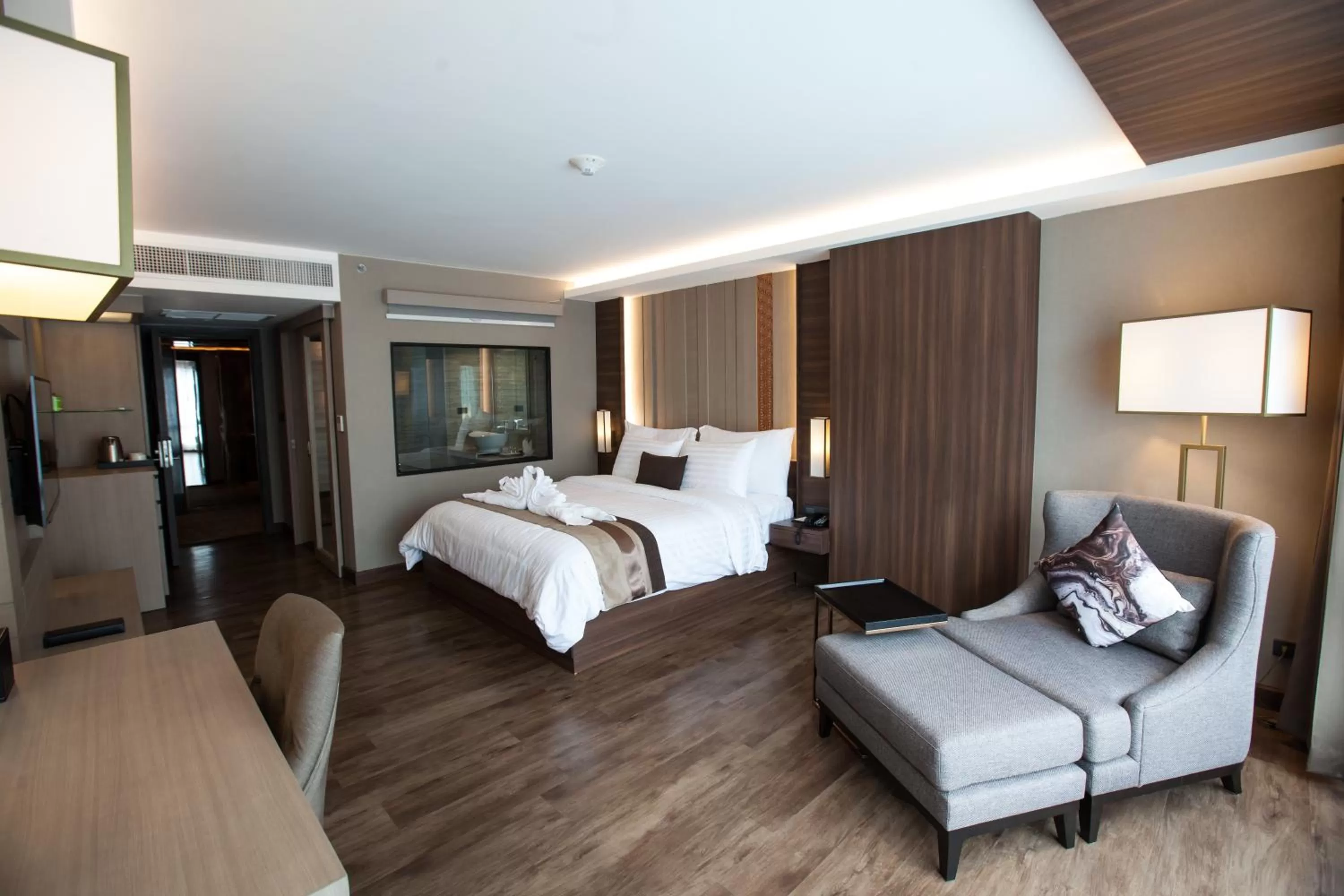 Bedroom, Bed in Arte Hotel - SHA Extra Plus
