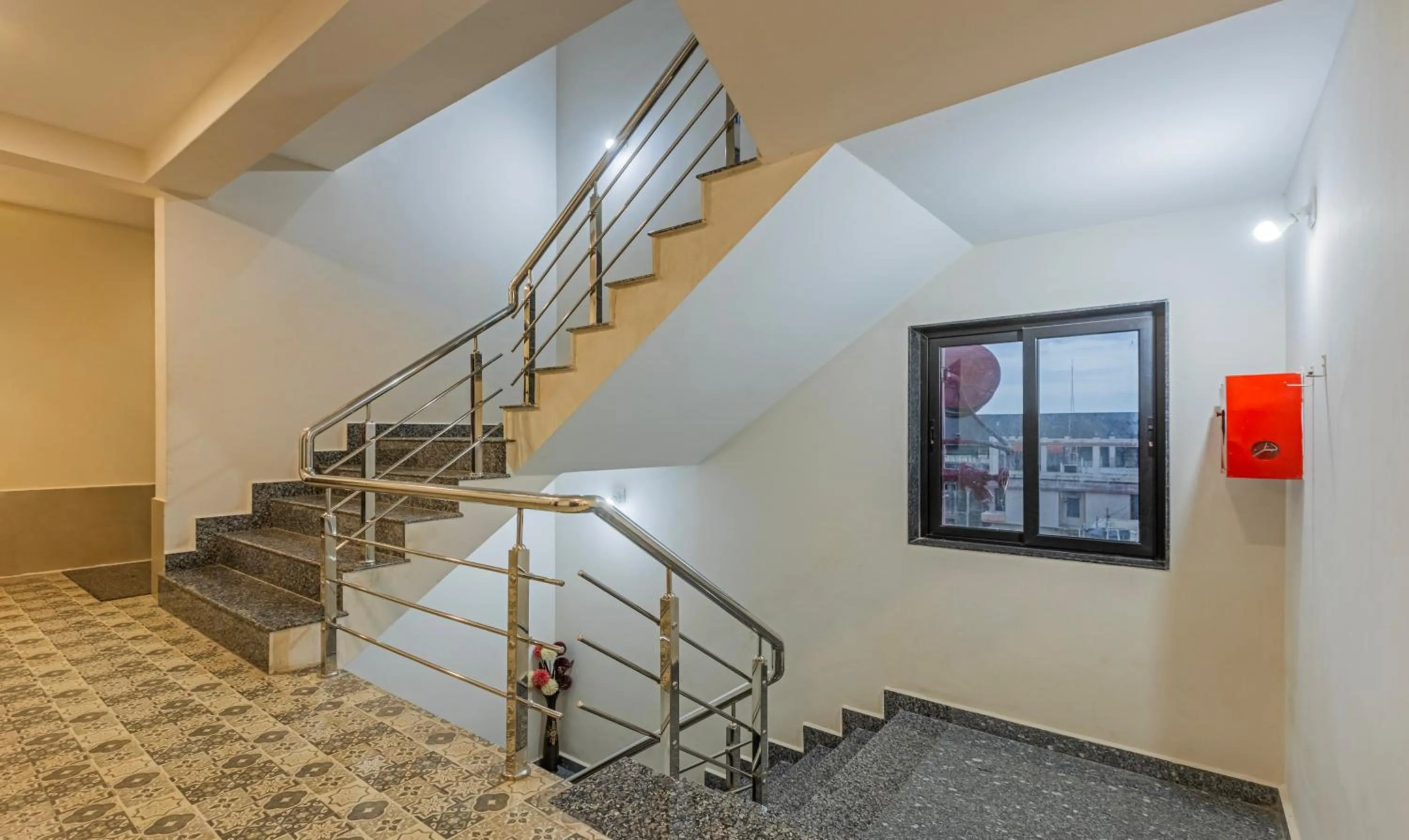 Lobby or reception in Treebo Oscar