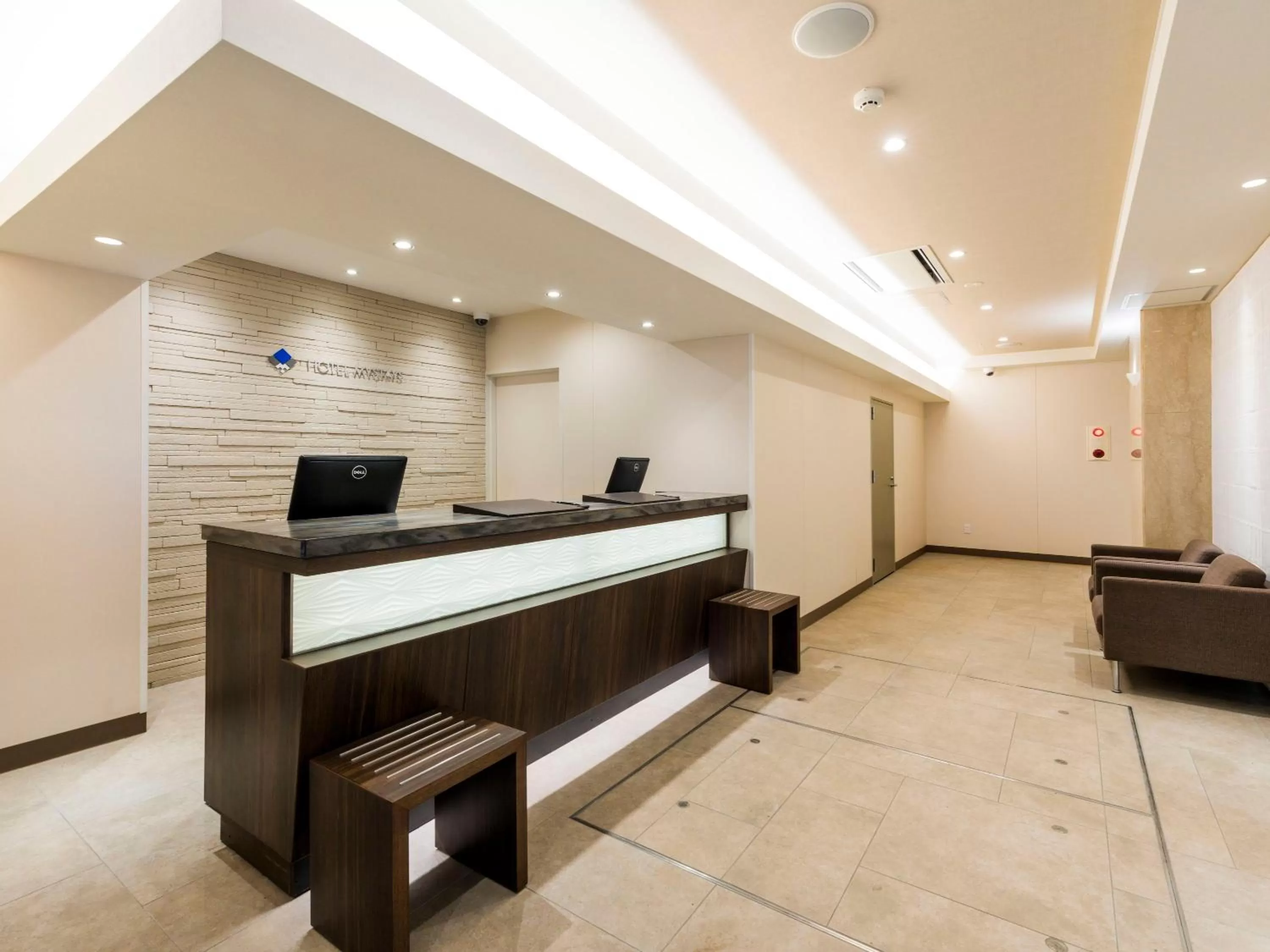 Lobby or reception in HOTEL MYSTAYS Sapporo Nakajima Park Annex