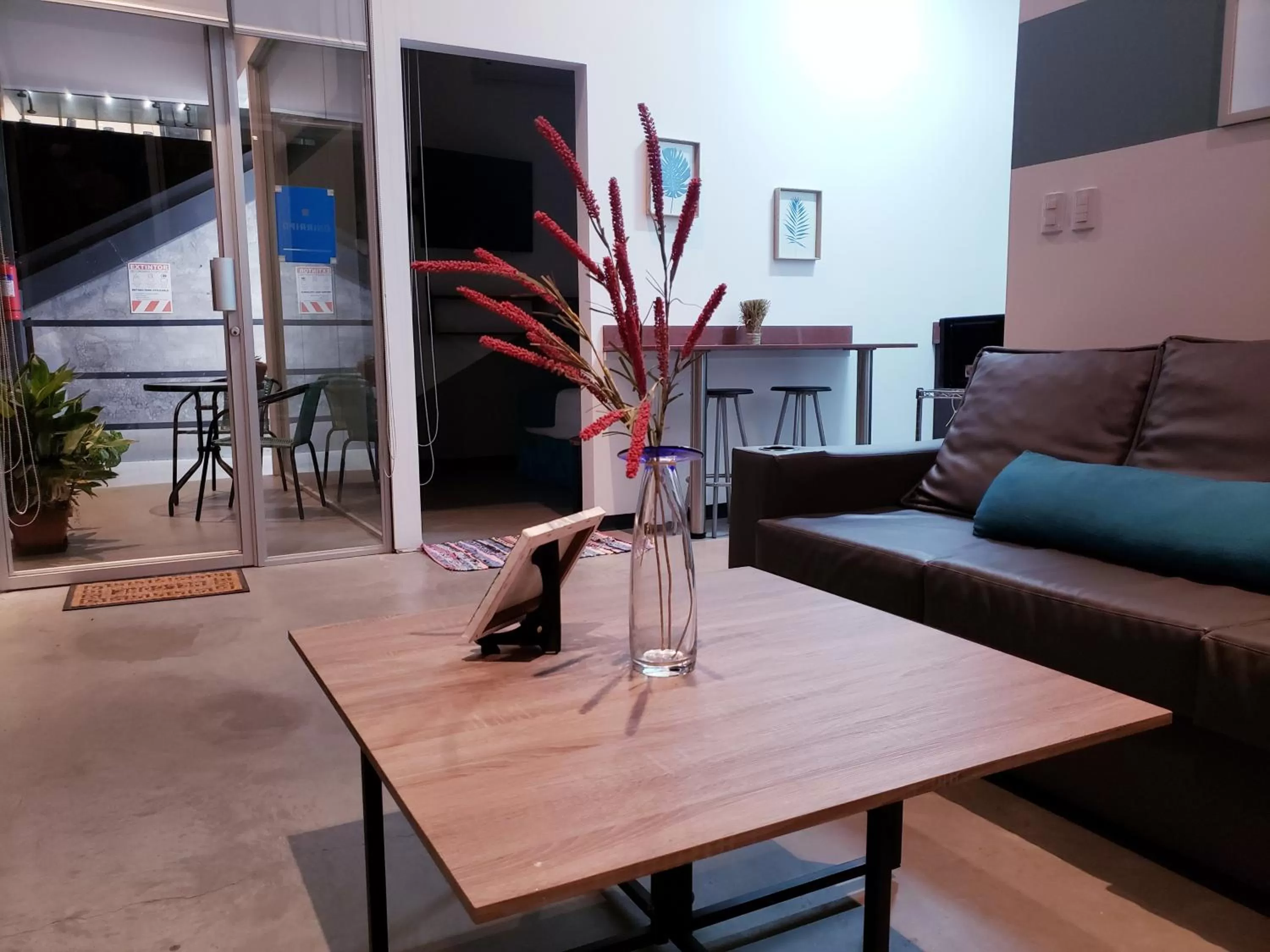 Living room in Cando Living Apartments in Central Avenue