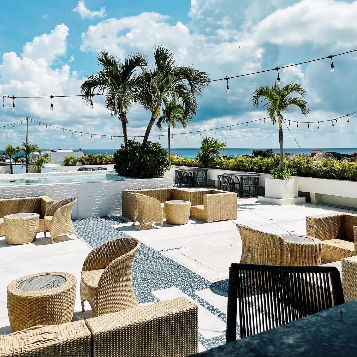 Patio in Hotel The Palm