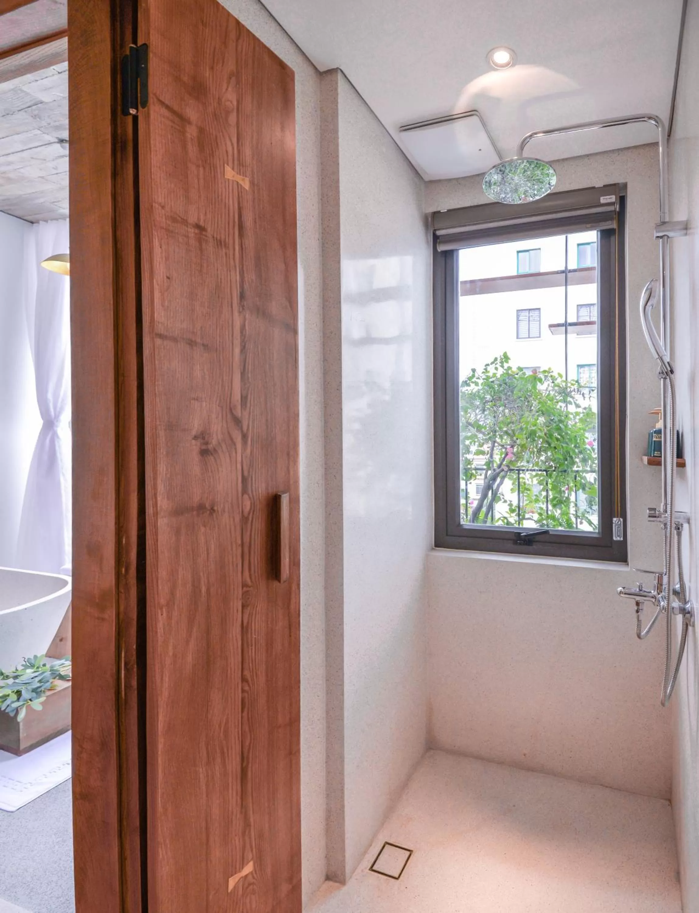 Shower in 22Land Hotel & Residence