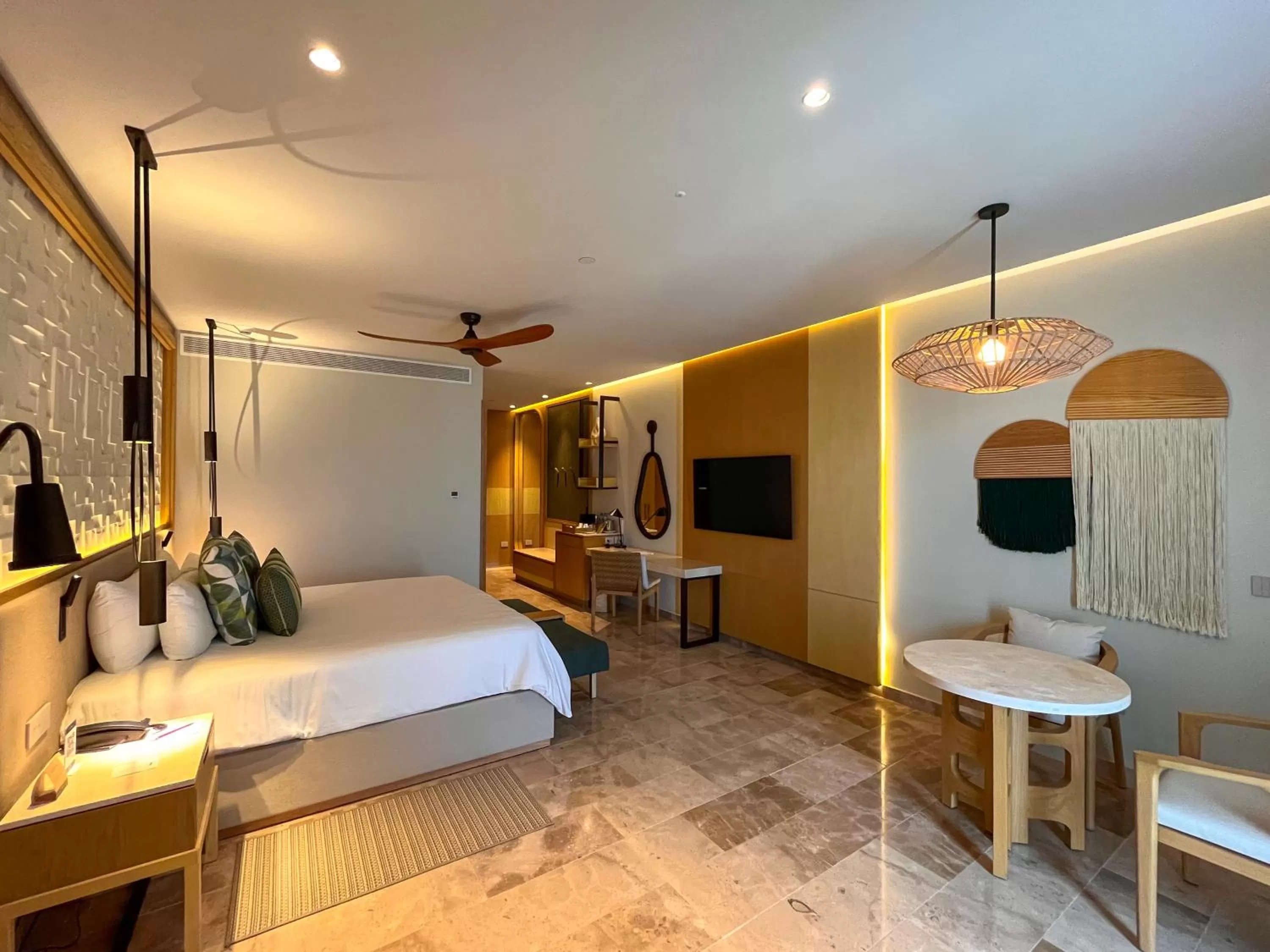 Photo of the whole room, Bed in Haven Riviera Cancun - All Inclusive - Adults Only