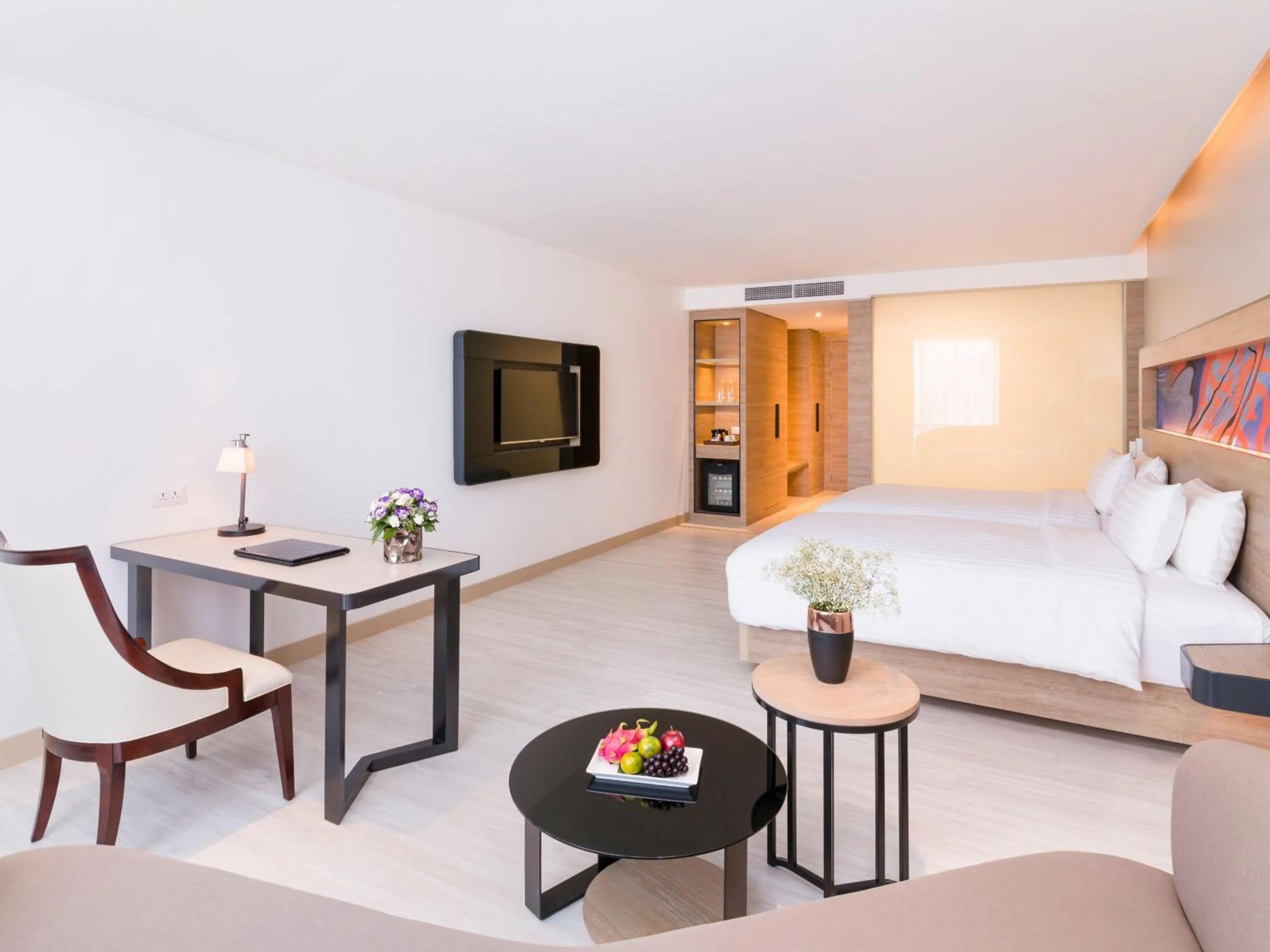 TV and multimedia in Novotel Phuket City Phokeethra