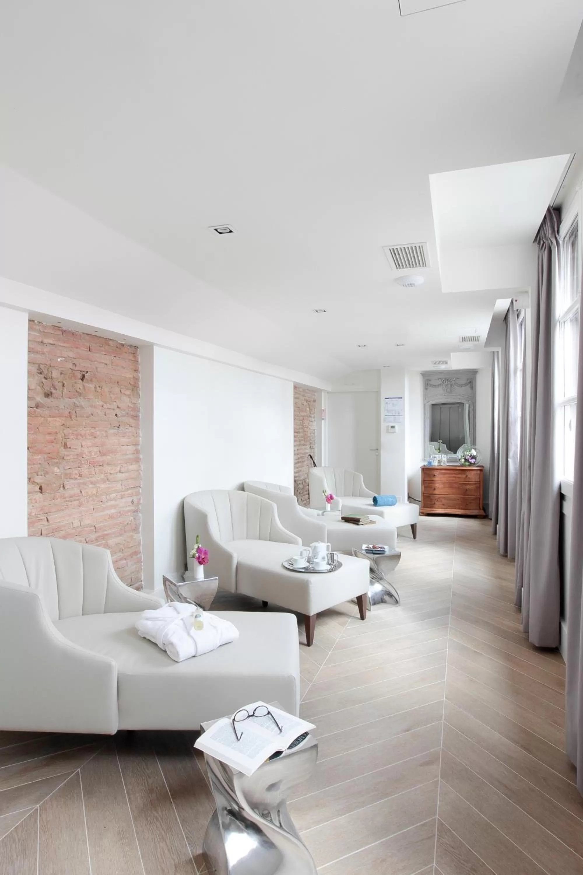 Spa and wellness centre/facilities in La Cour des Consuls Hotel & Spa Toulouse - MGallery Collection