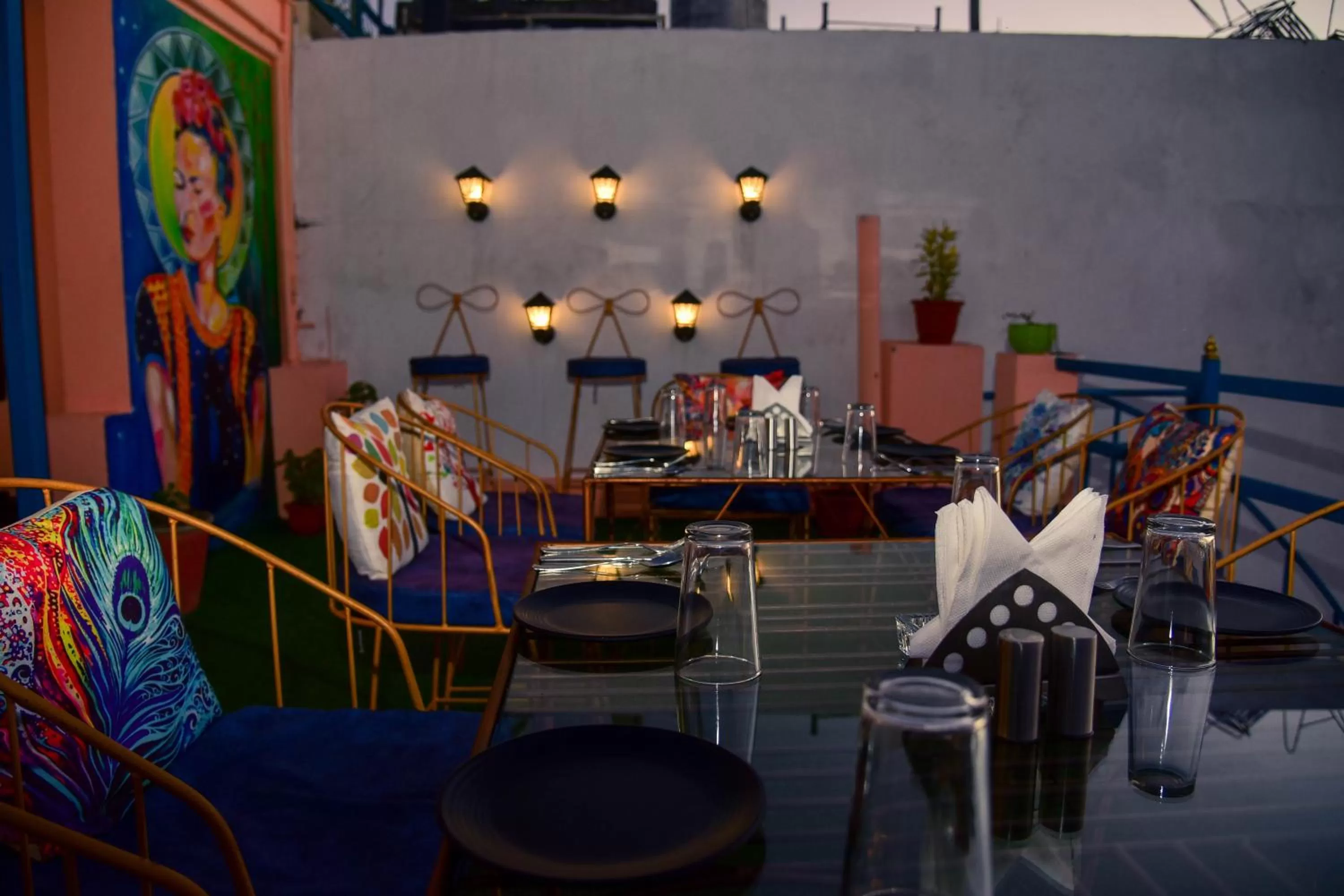 Restaurant/places to eat in Hotel Casa by the lake