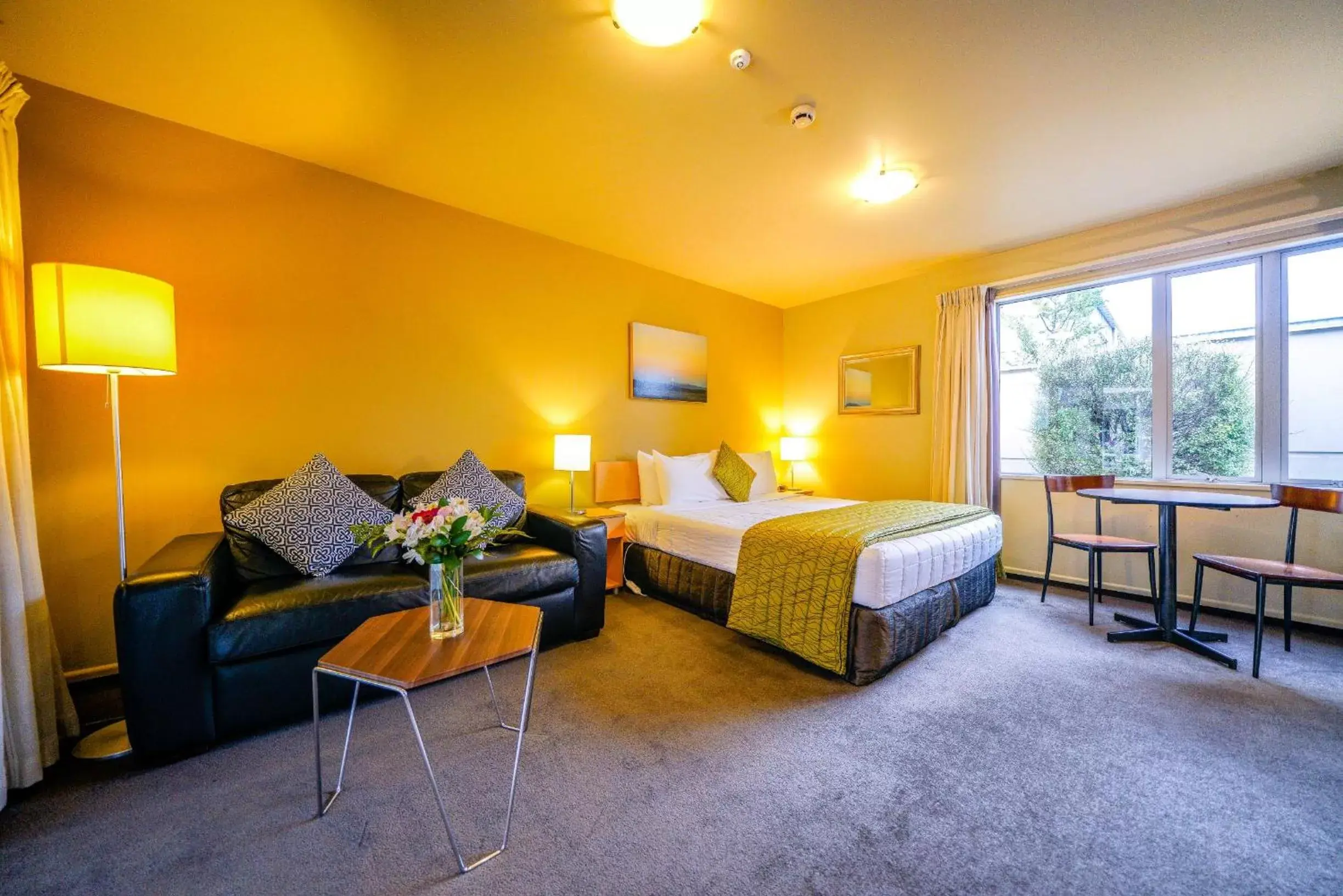 Standard Studio in CentrePoint on Colombo Standard Studio in CentrePoint on Colombo