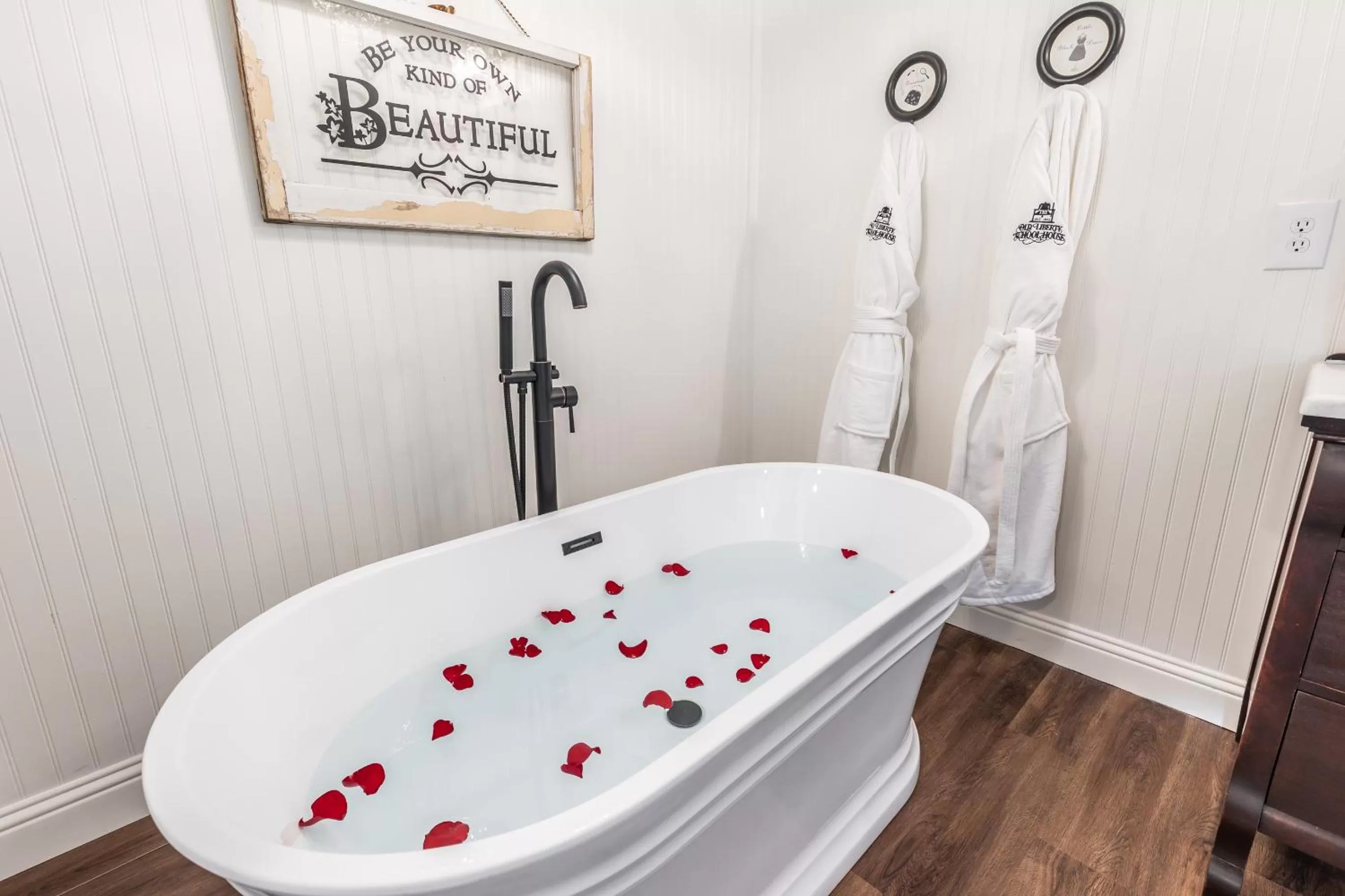 Bath in The Old Liberty Schoolhouse