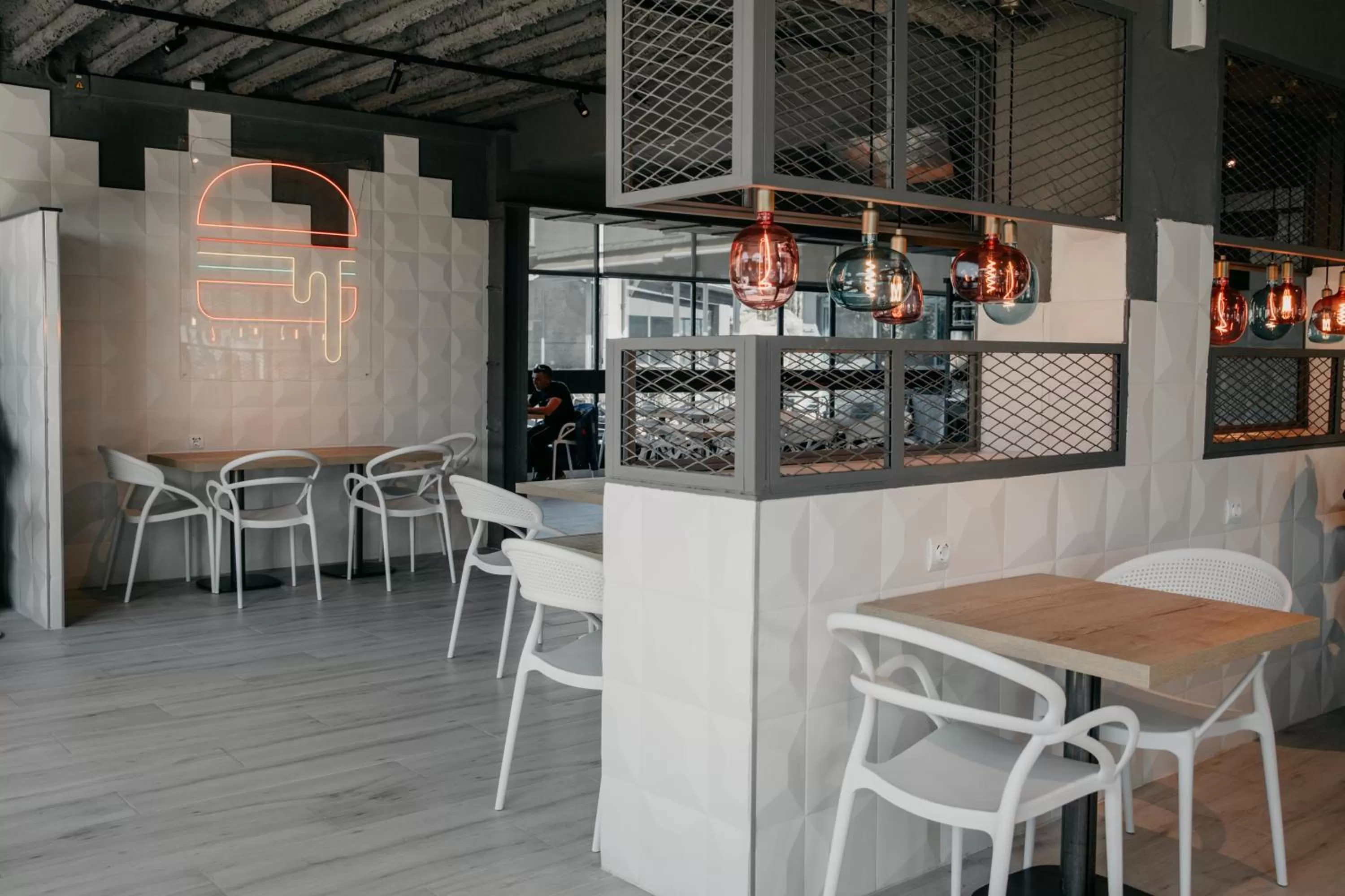 Restaurant/places to eat in Hotelet elRetiro