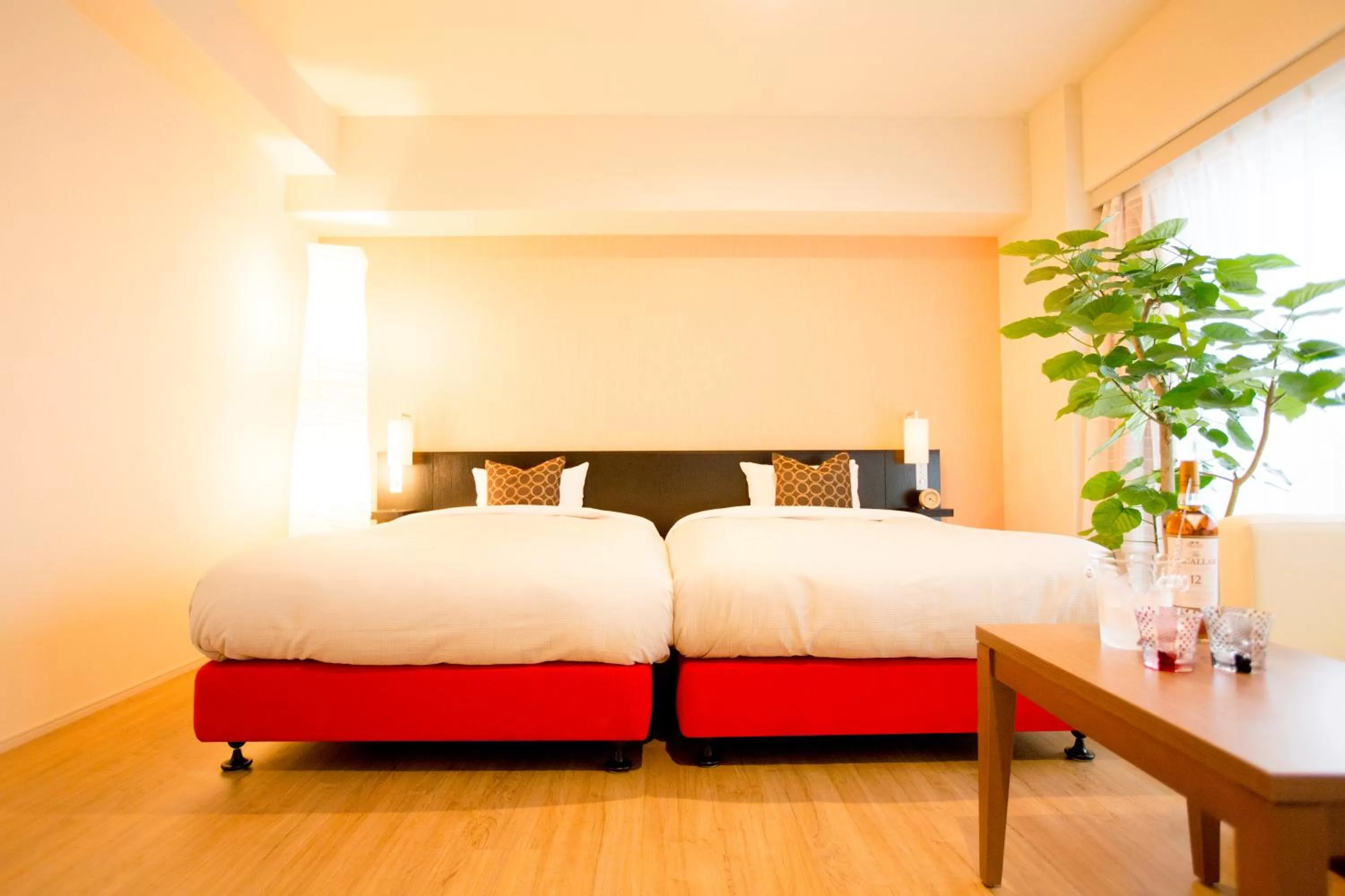 Photo of the whole room, Bed in Sakura Terrace