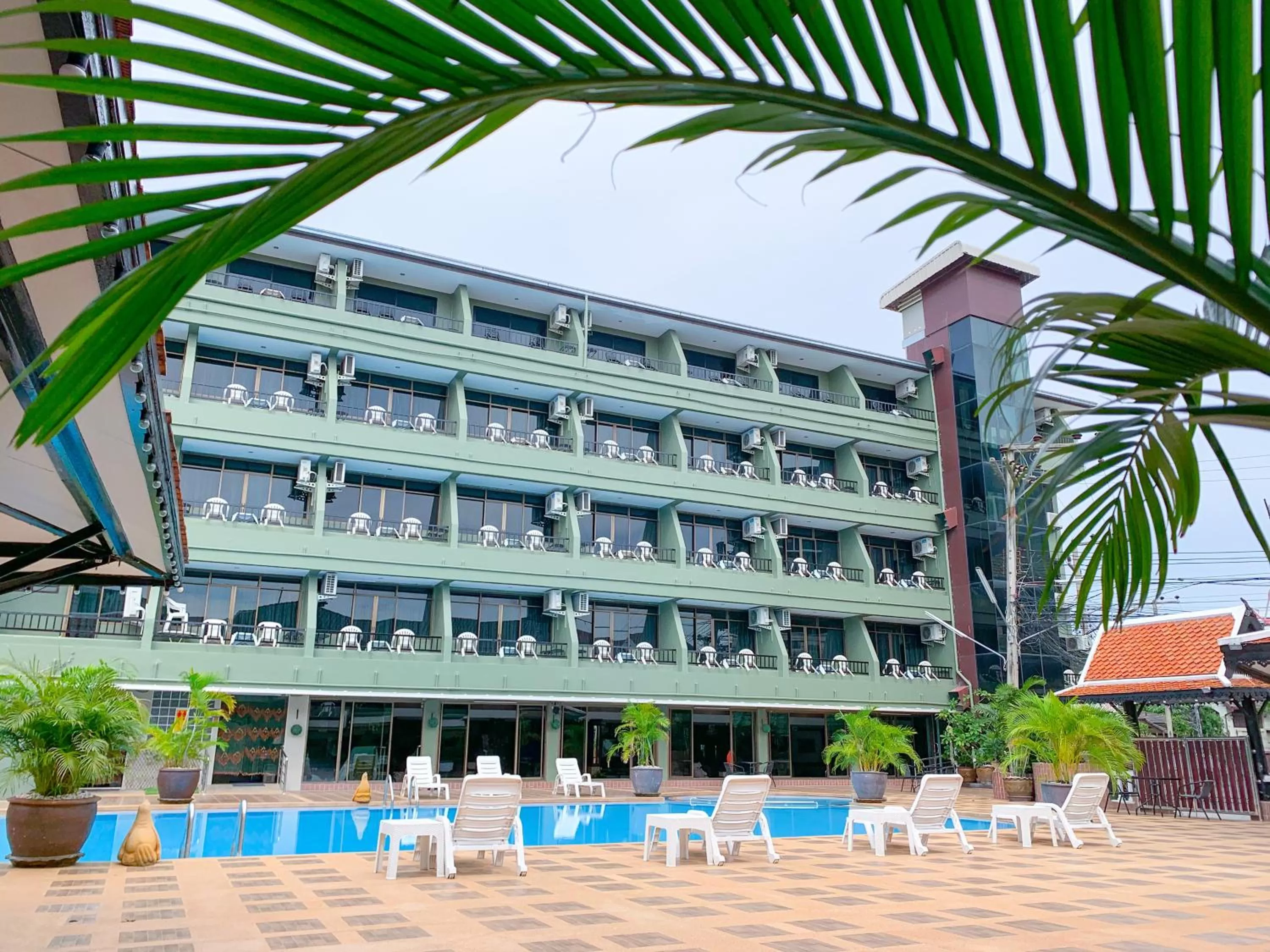 Property building in Suppamitr Villa Hotel