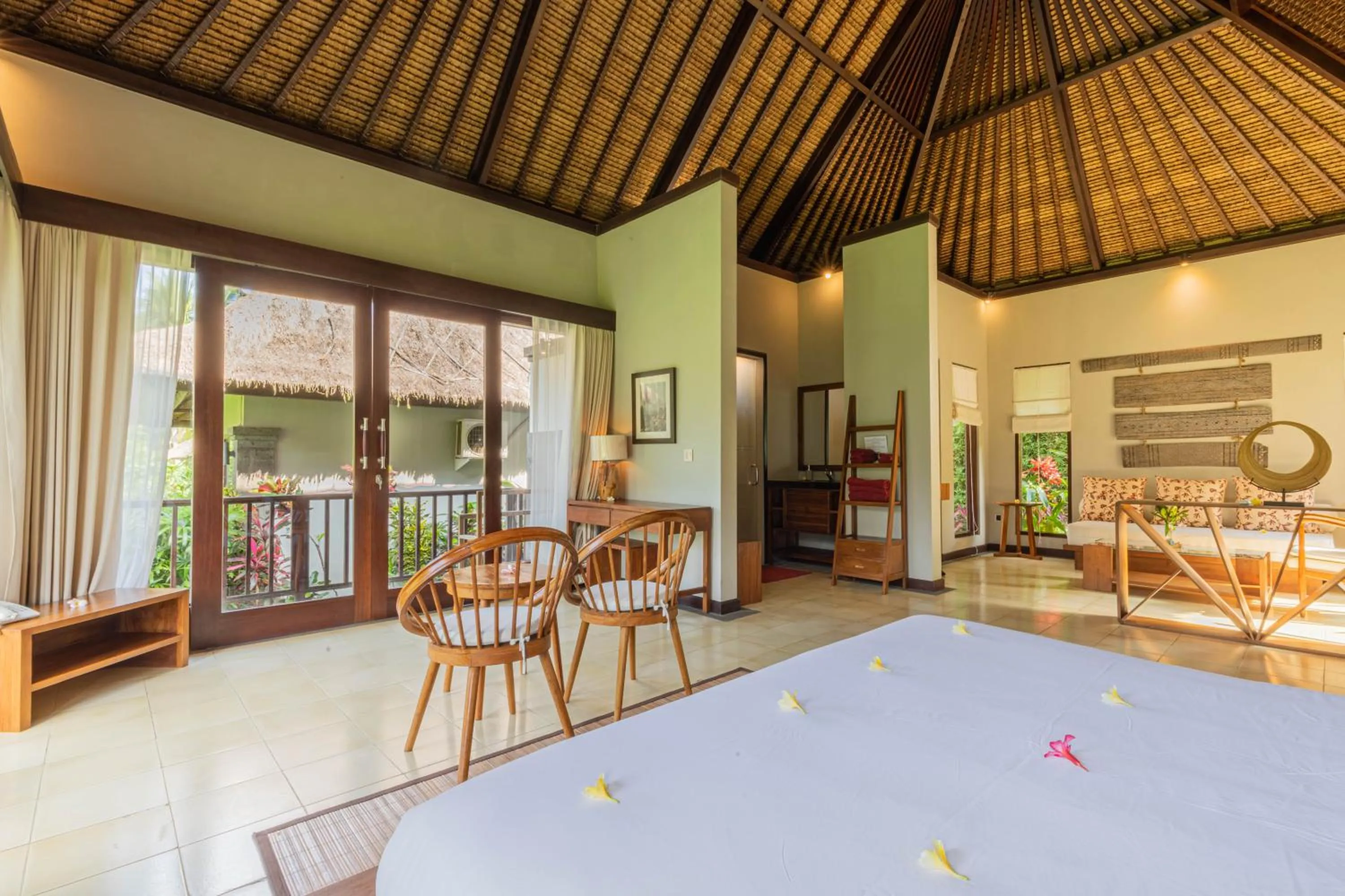 Bed in Suara Air Luxury Villa Ubud
