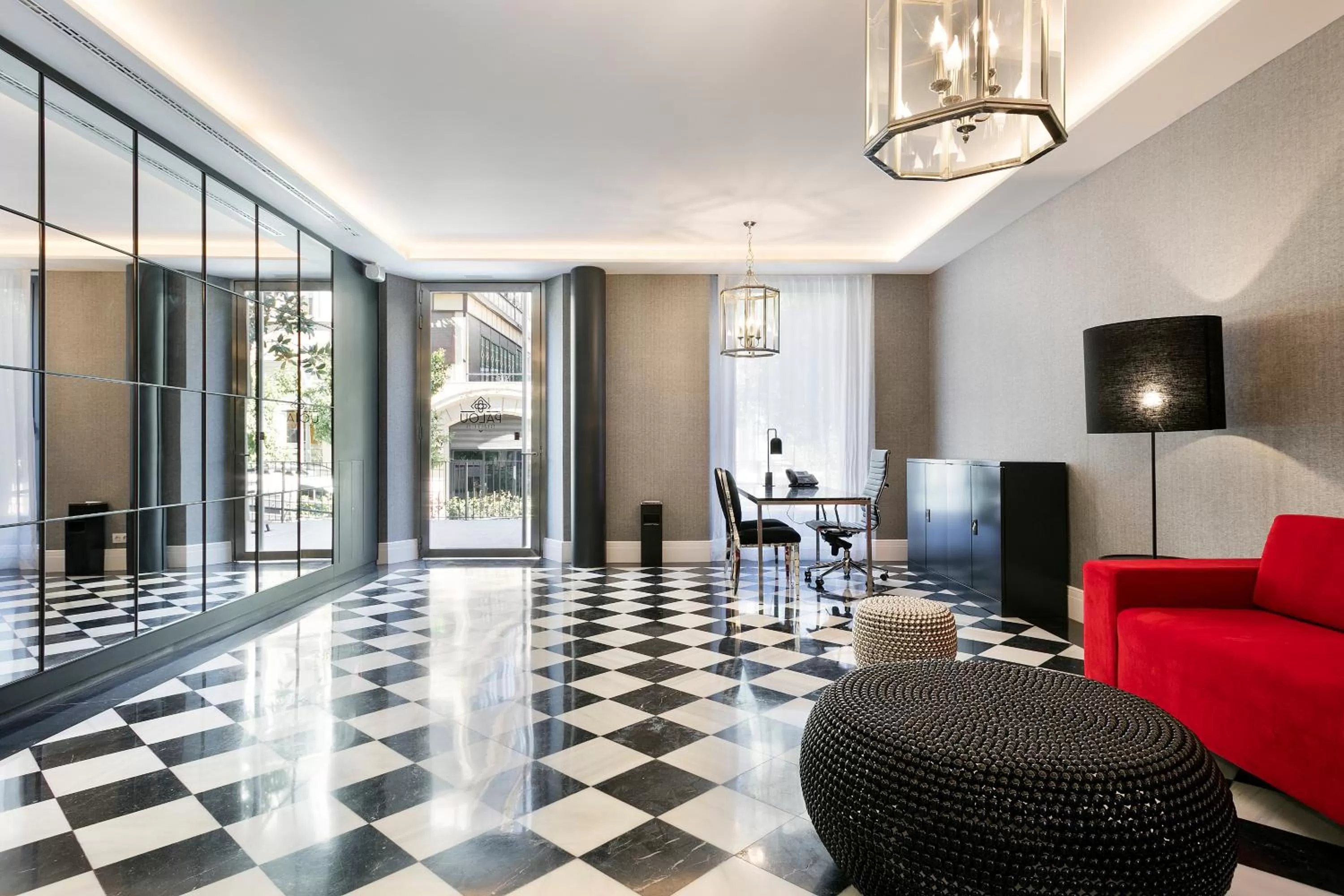 Lobby or reception in Murmuri Residence Mercader