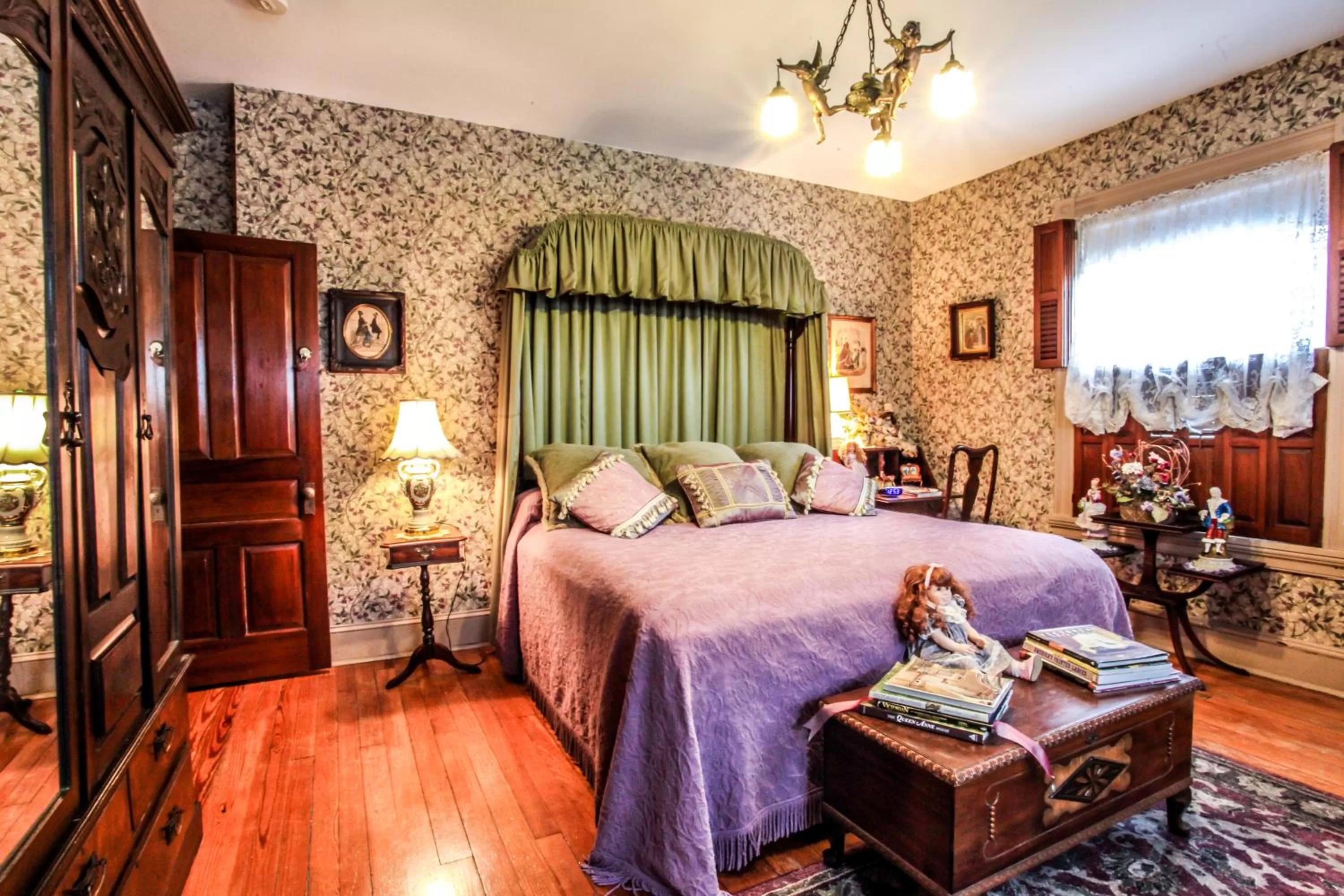Bedroom in Hollerstown Hill Bed and Breakfast