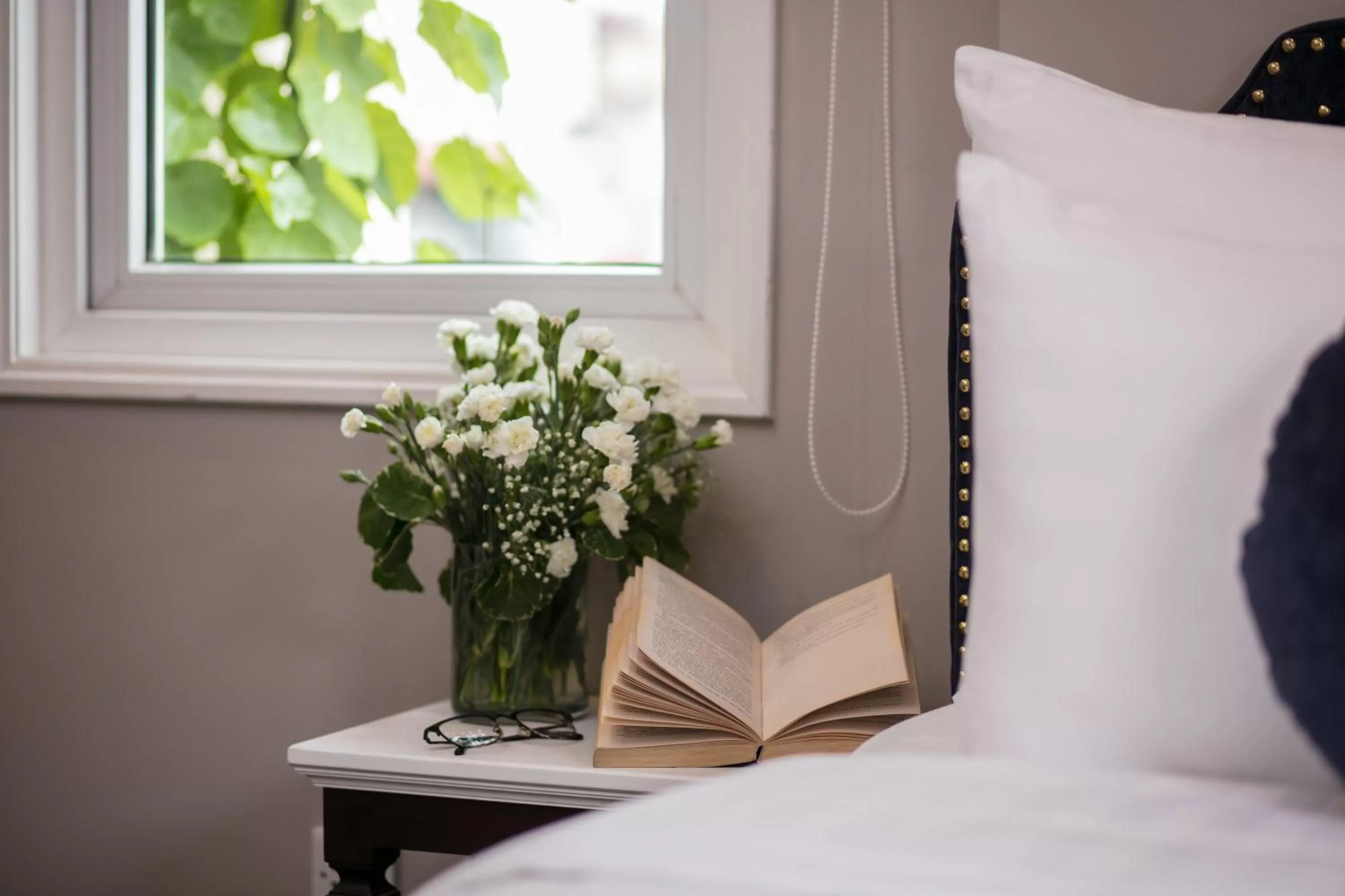 Bedroom, Bed in Flora Centre Hotel & Spa