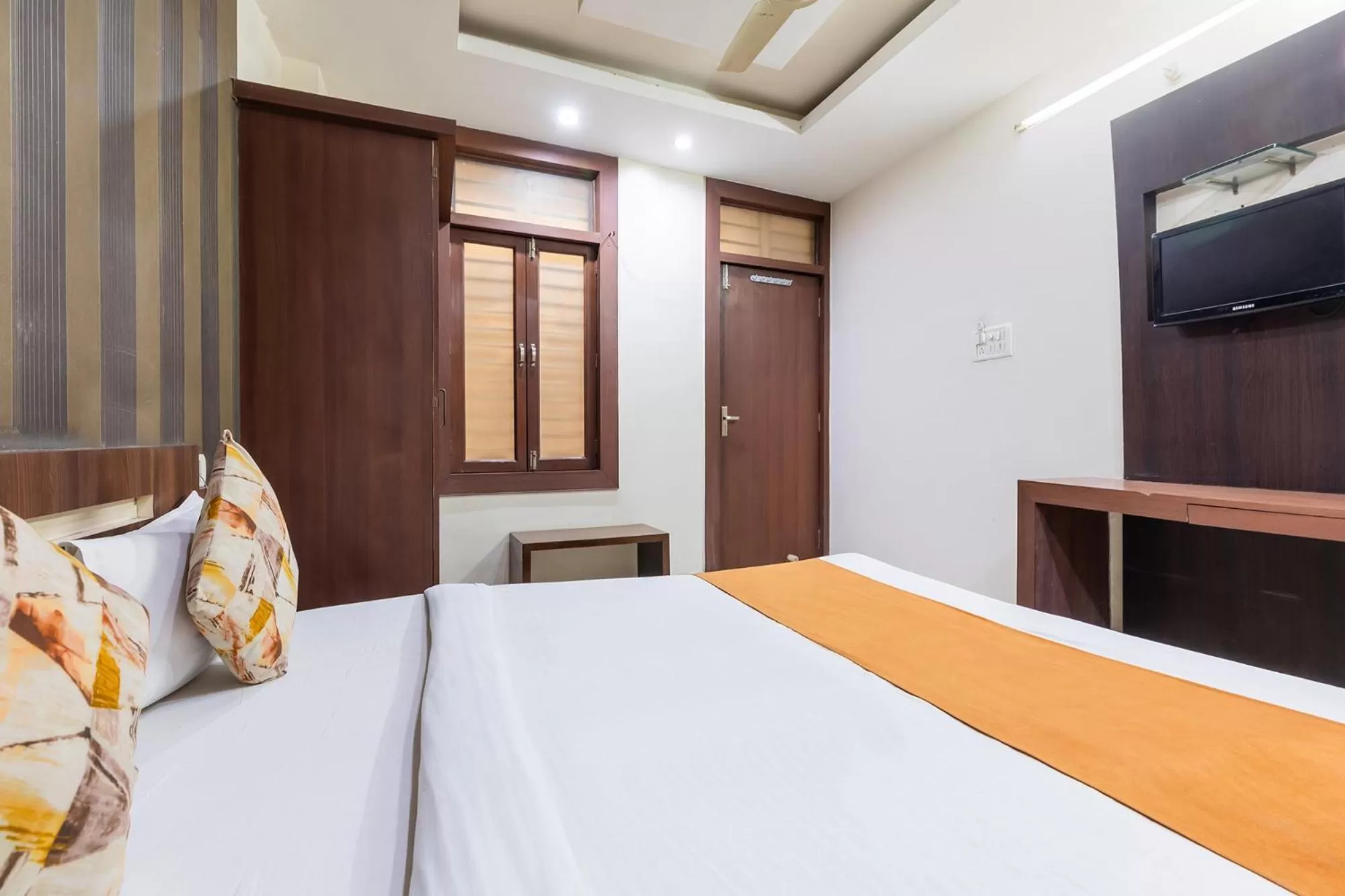 Bed in Via Shree Regency