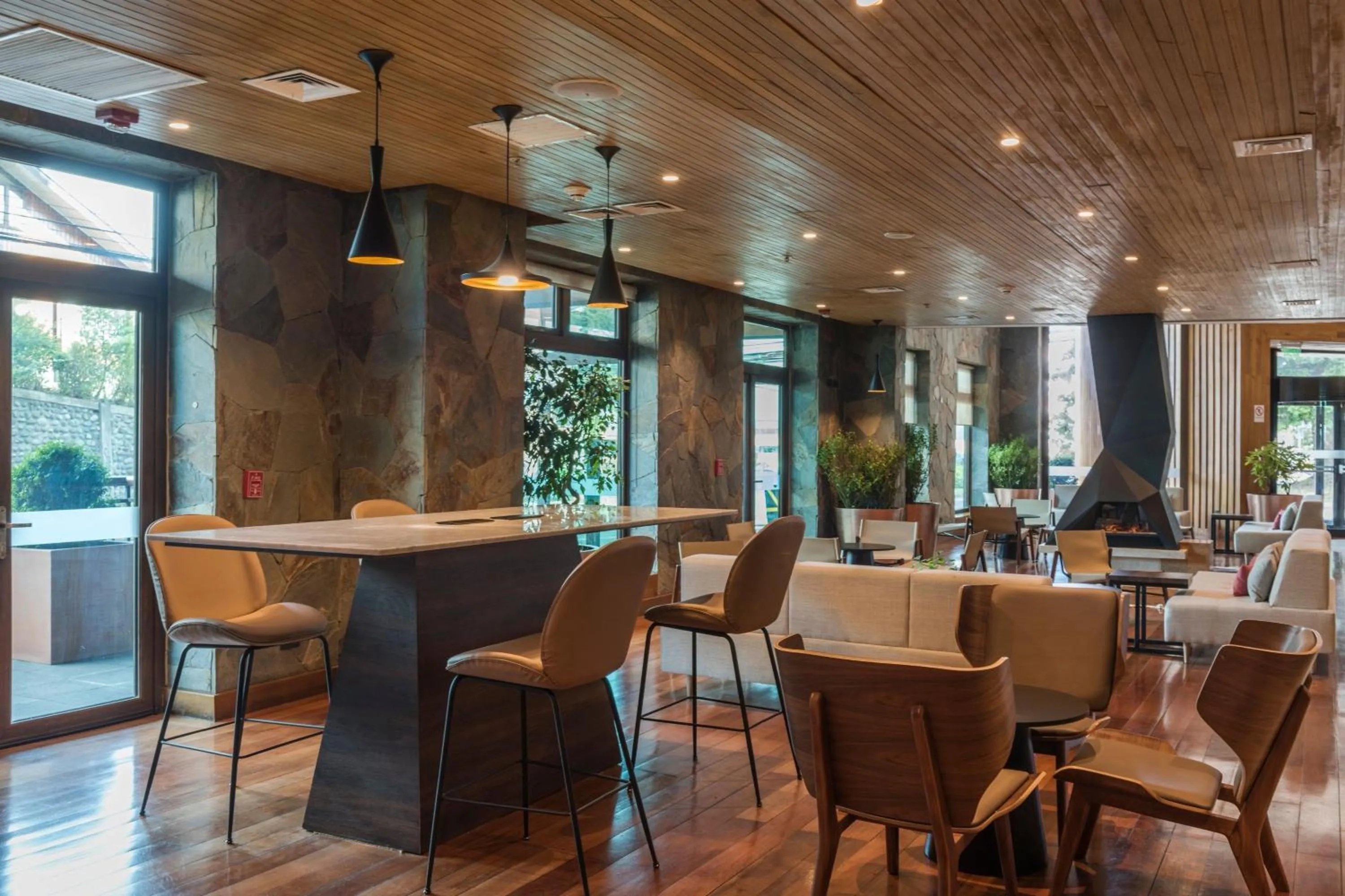 Lobby or reception in Courtyard by Marriott Puerto Montt
