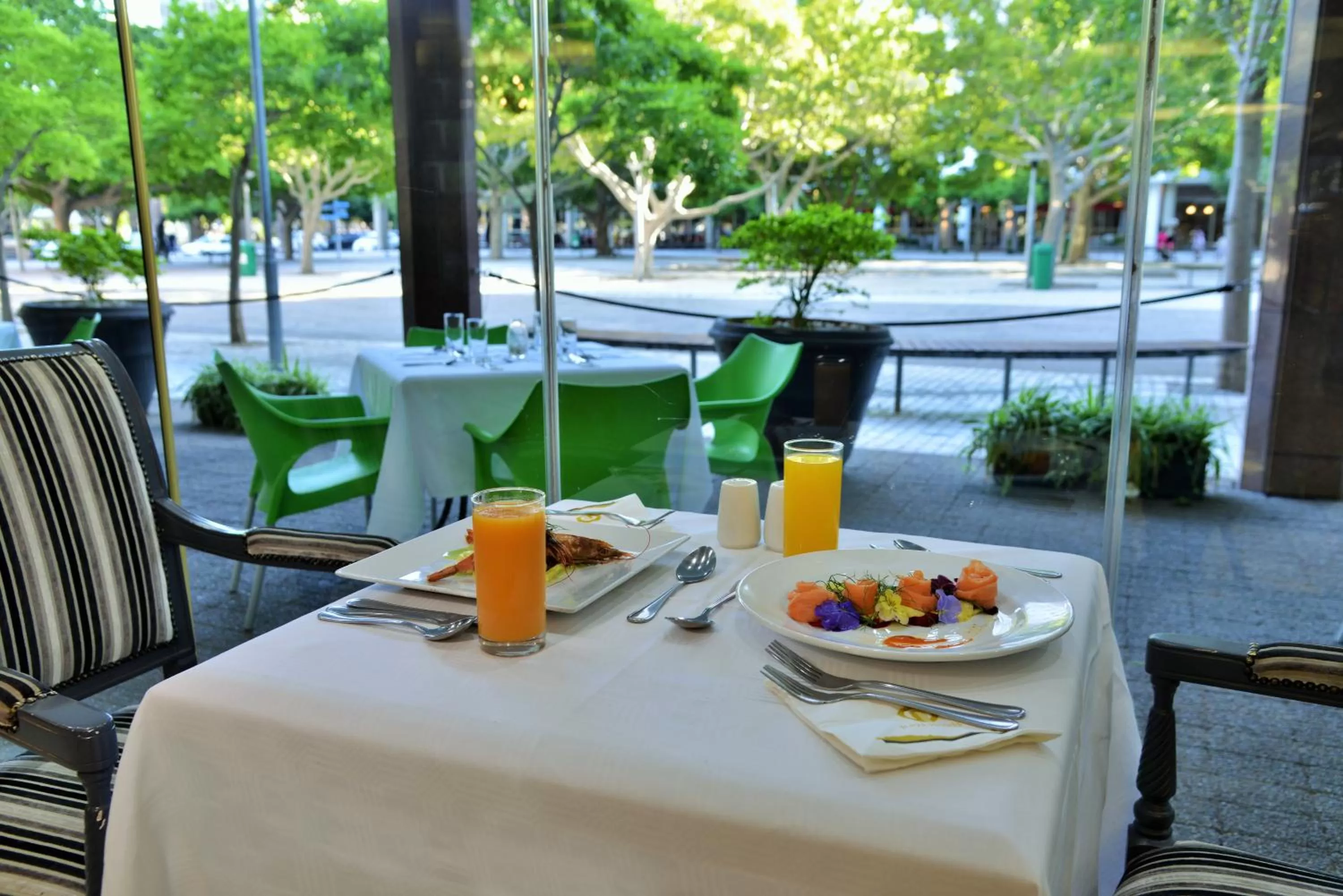 Restaurant/places to eat in The Capetonian - Halal