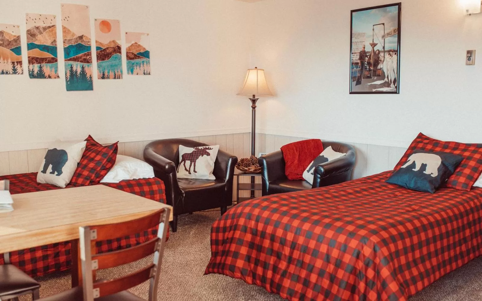 Bed in Pioneer Inn Downtown