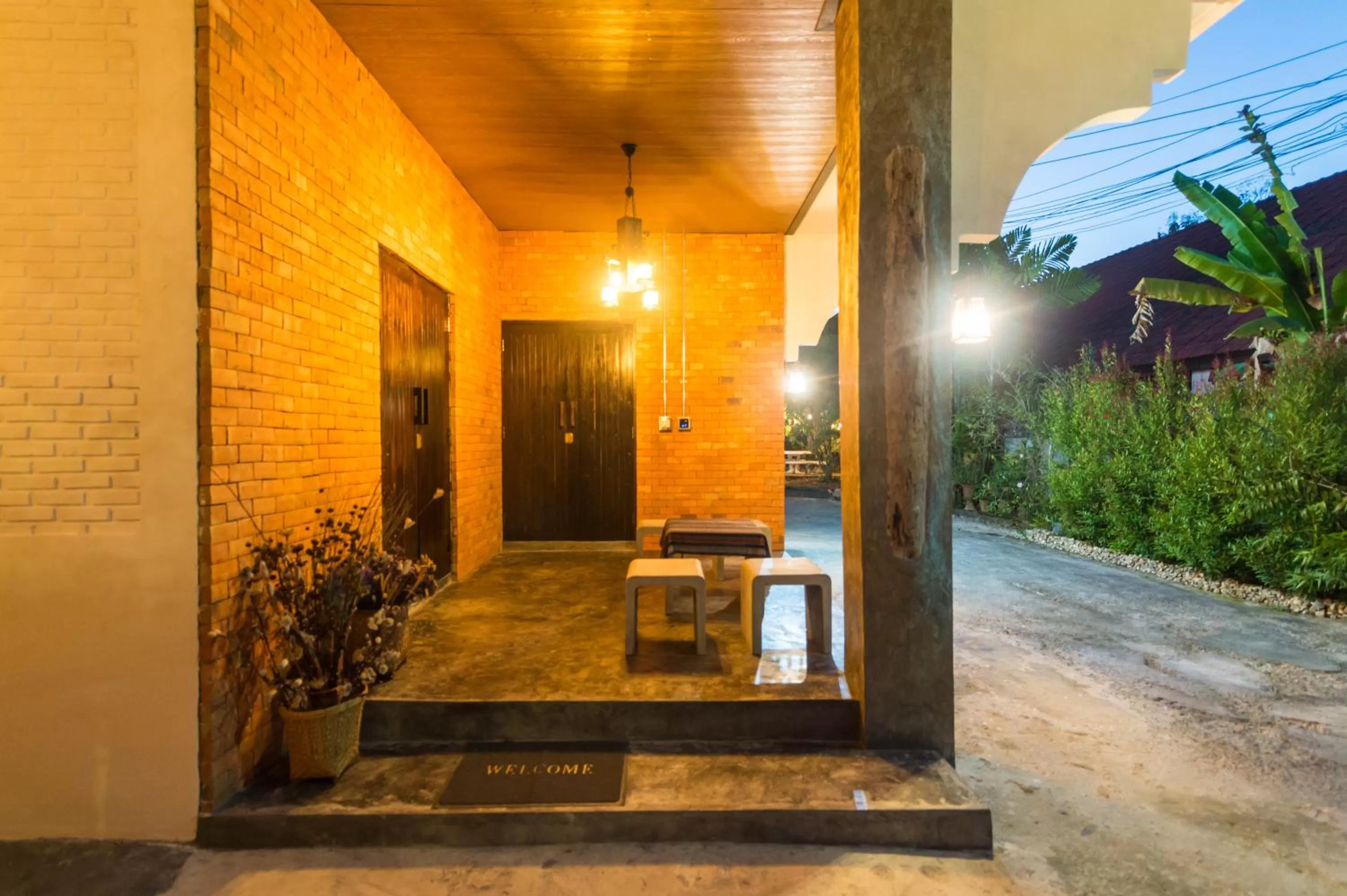 Property building in Huan Amphan