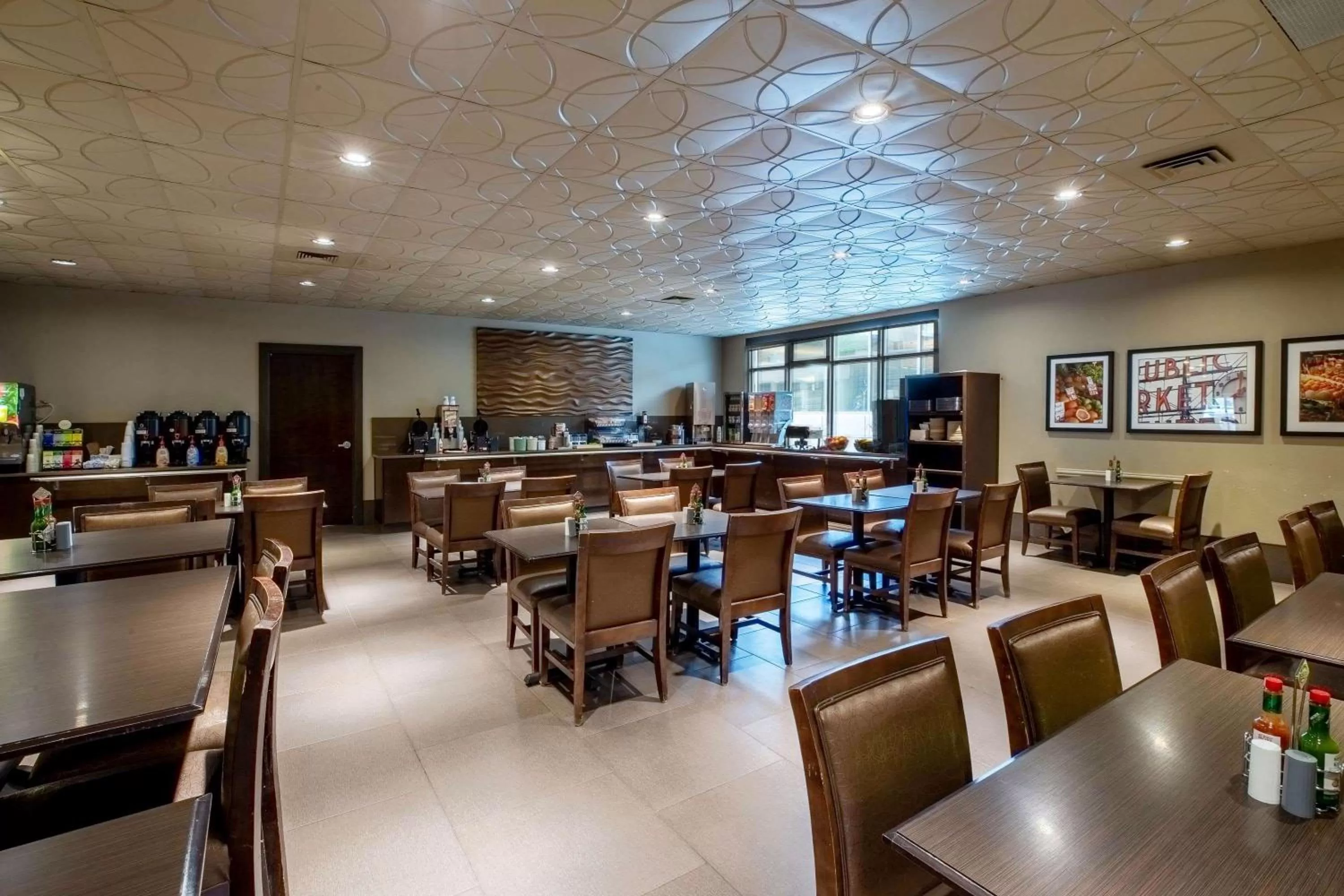 Restaurant/places to eat in La Quinta by Wyndham Seattle Downtown