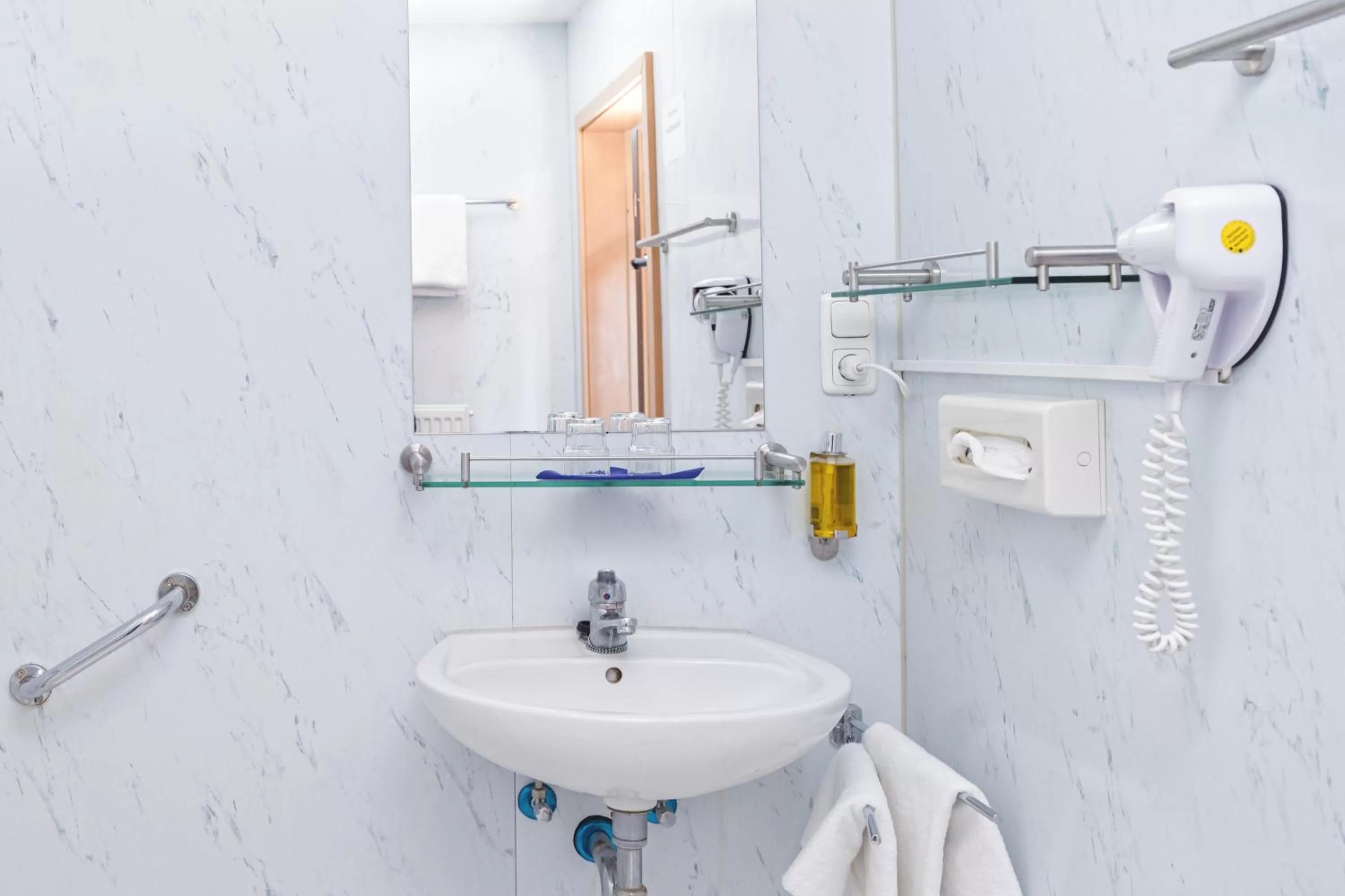 Bathroom in Hotel Plöner See by Tulip Inn