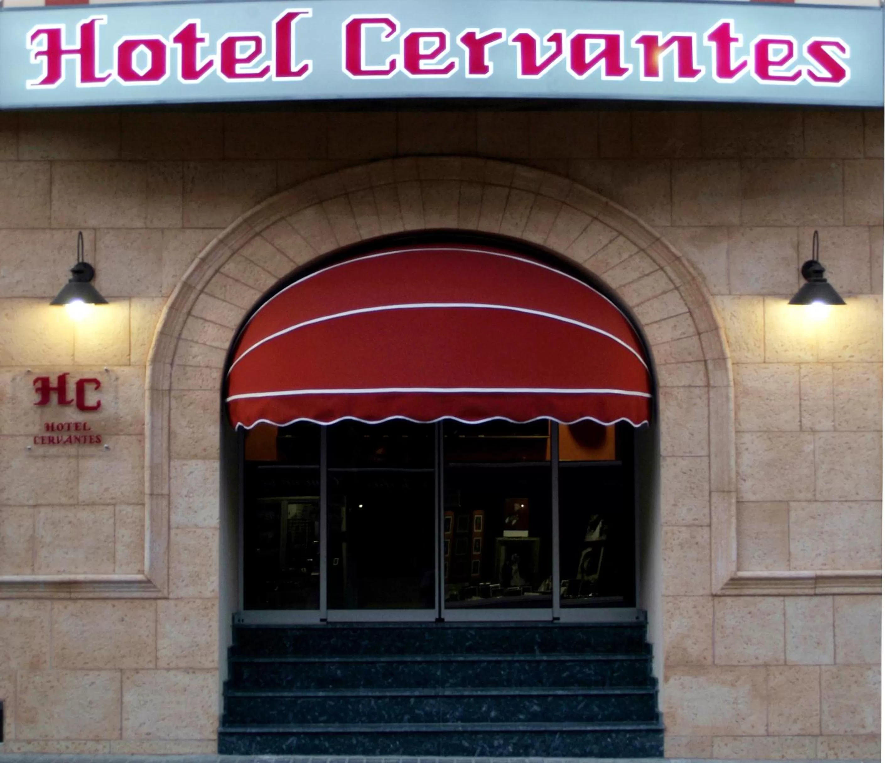 Facade/entrance in Hotel Cervantes